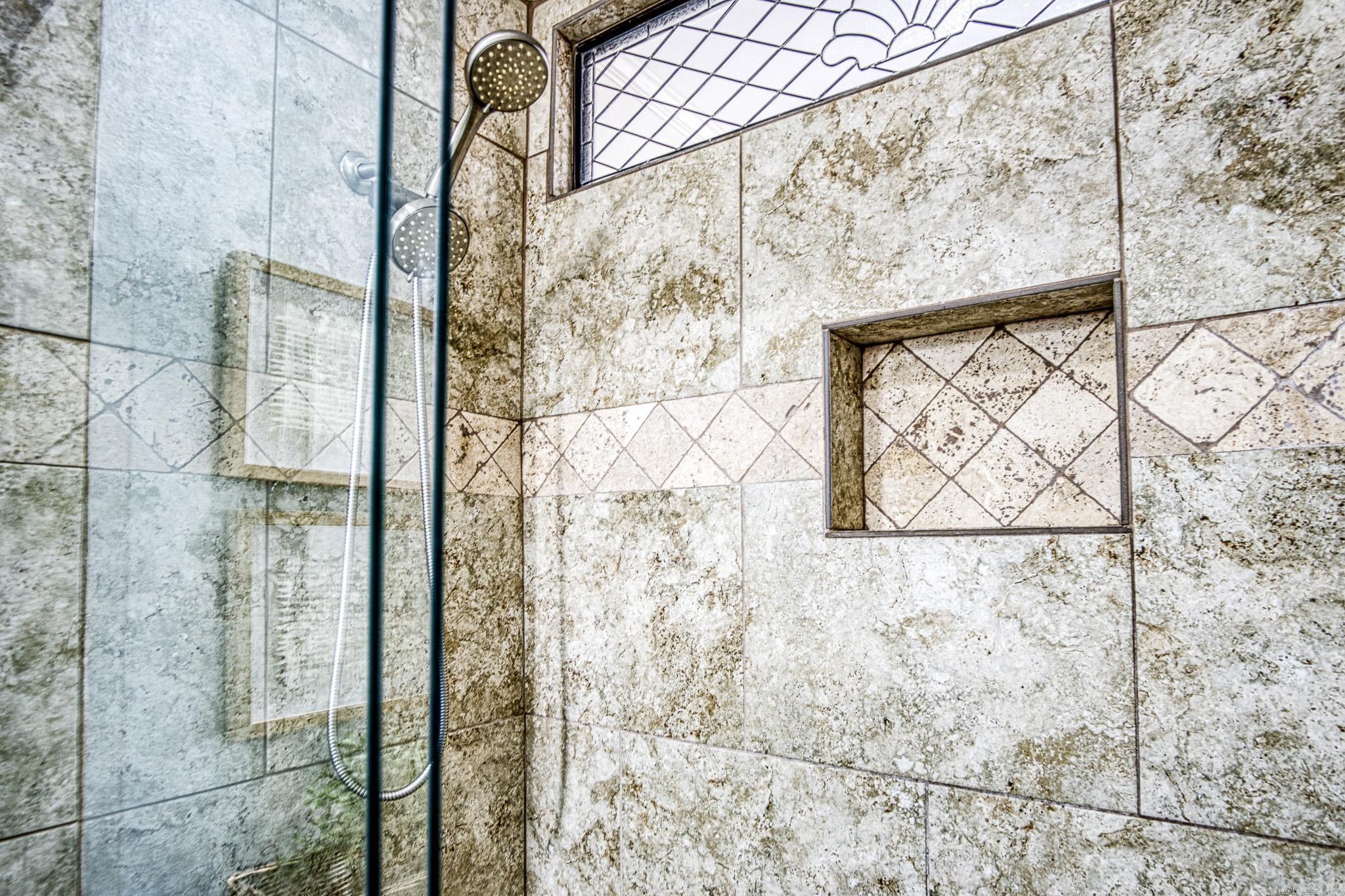 270 Lake Hamilton  Hot Springs National Park, AR