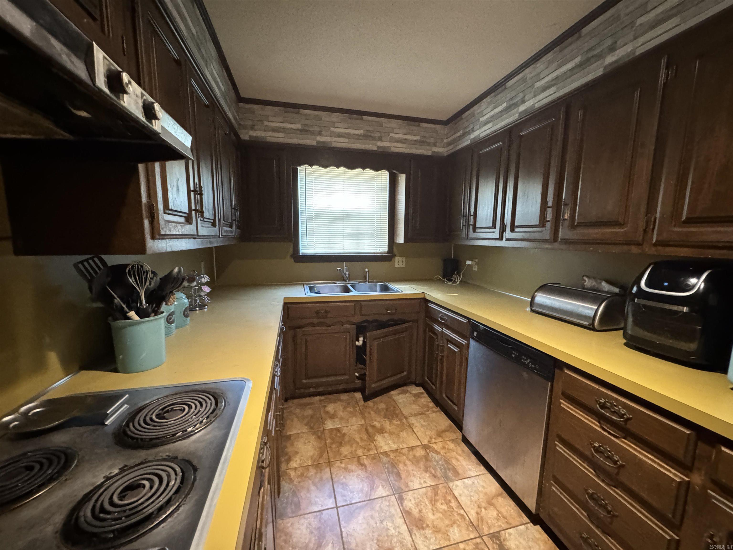 125  Leewood  Arkadelphia, AR