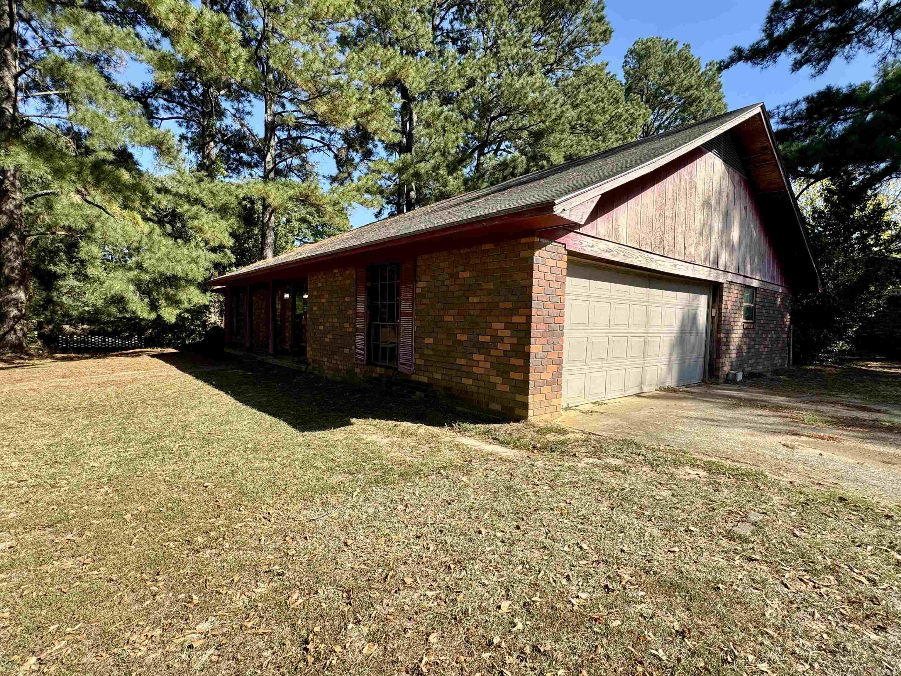 125  Leewood  Arkadelphia, AR