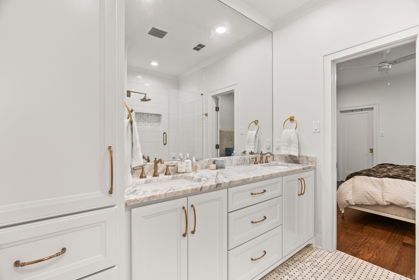 4911  Kavanaugh  Little Rock, AR