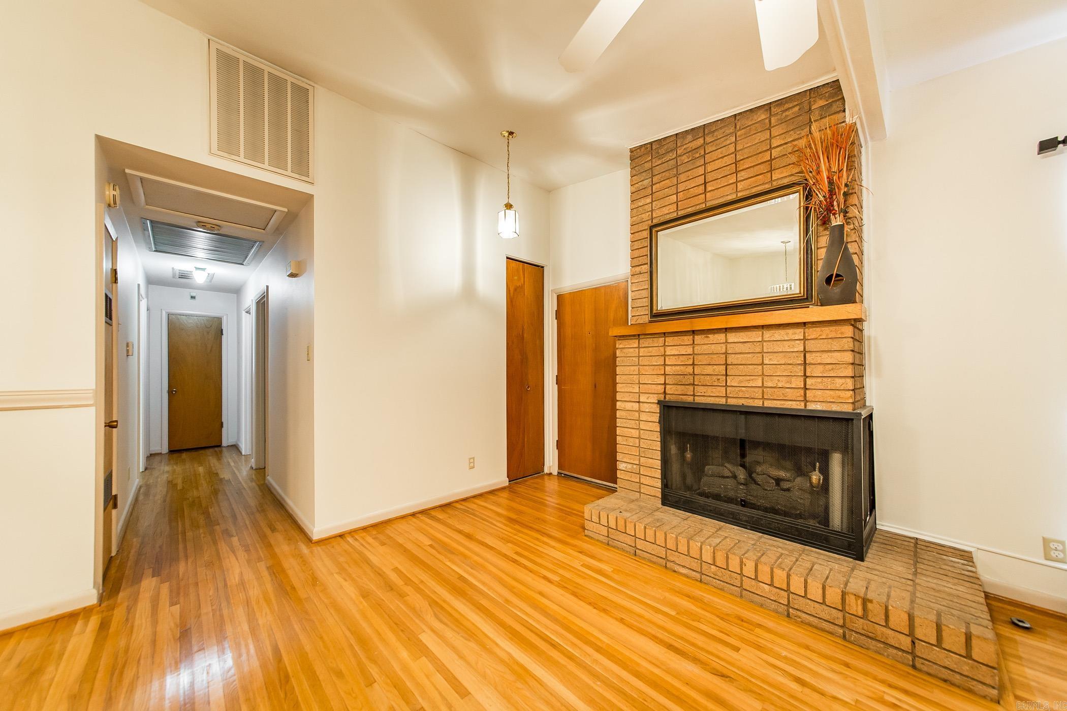 401  Poinsetta  Little Rock, AR