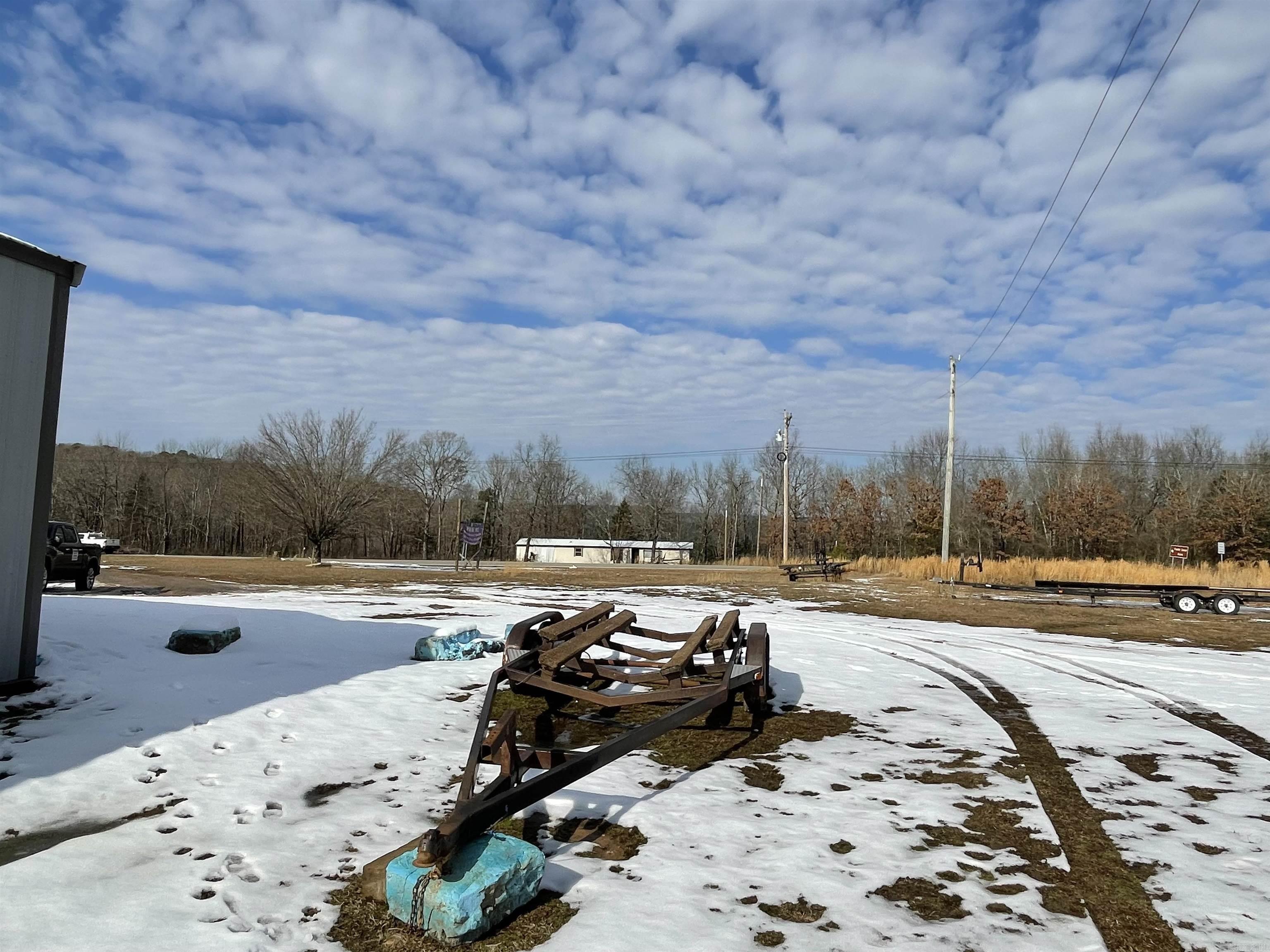 31 Guinea Lane Greers Ferry, AR 72067