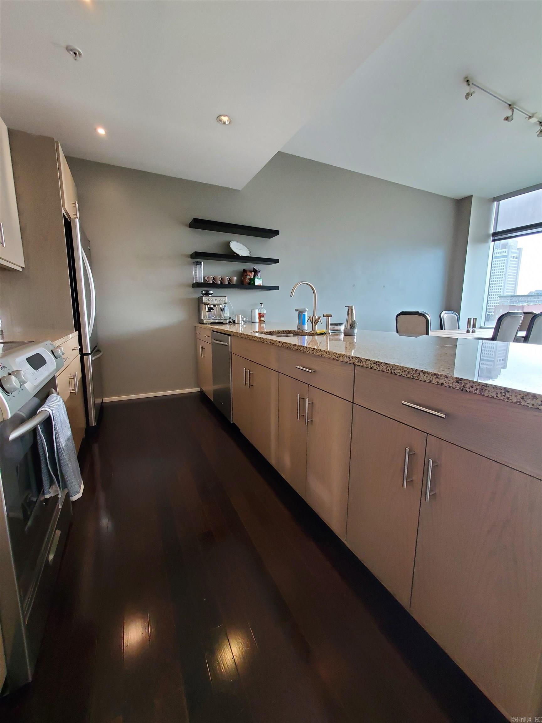 300 E Third APT 703 Little Rock, AR