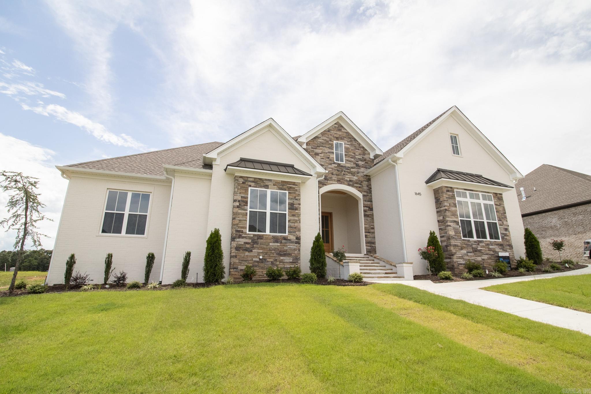 1645 Dolphin Drive Conway, AR 72034