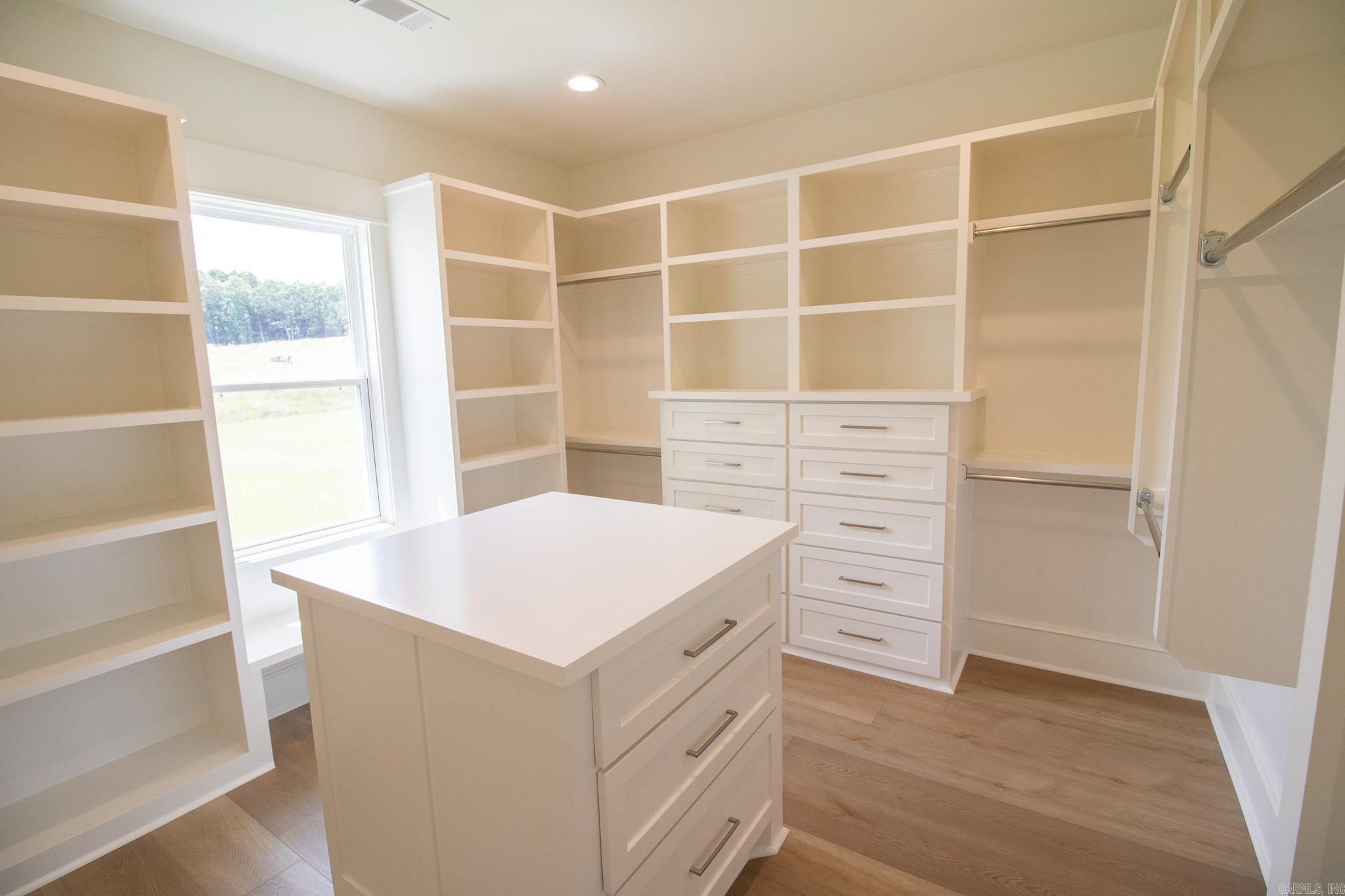 1645 Dolphin Drive Conway, AR 72034