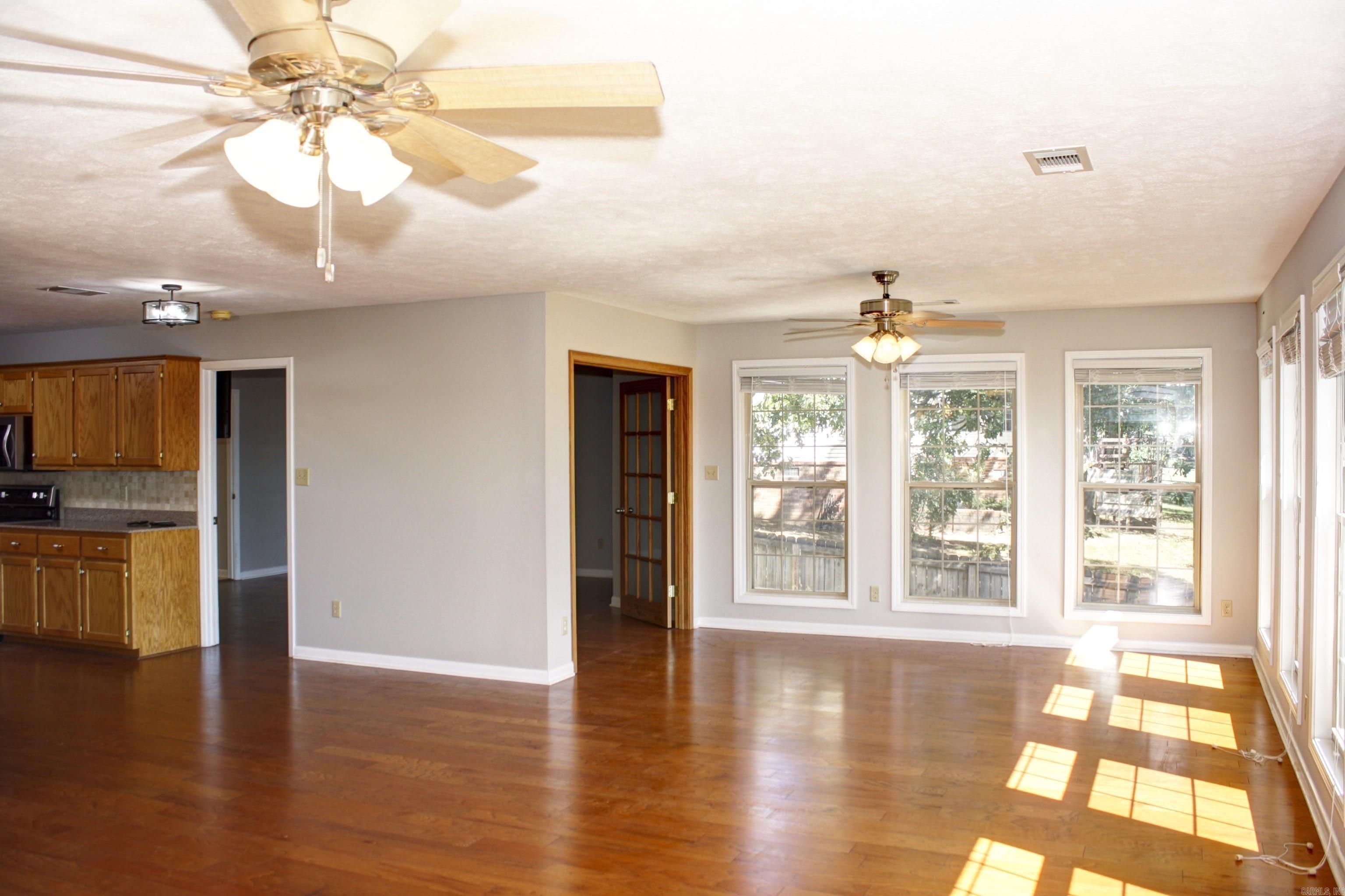 312  Live Oak  Searcy, AR