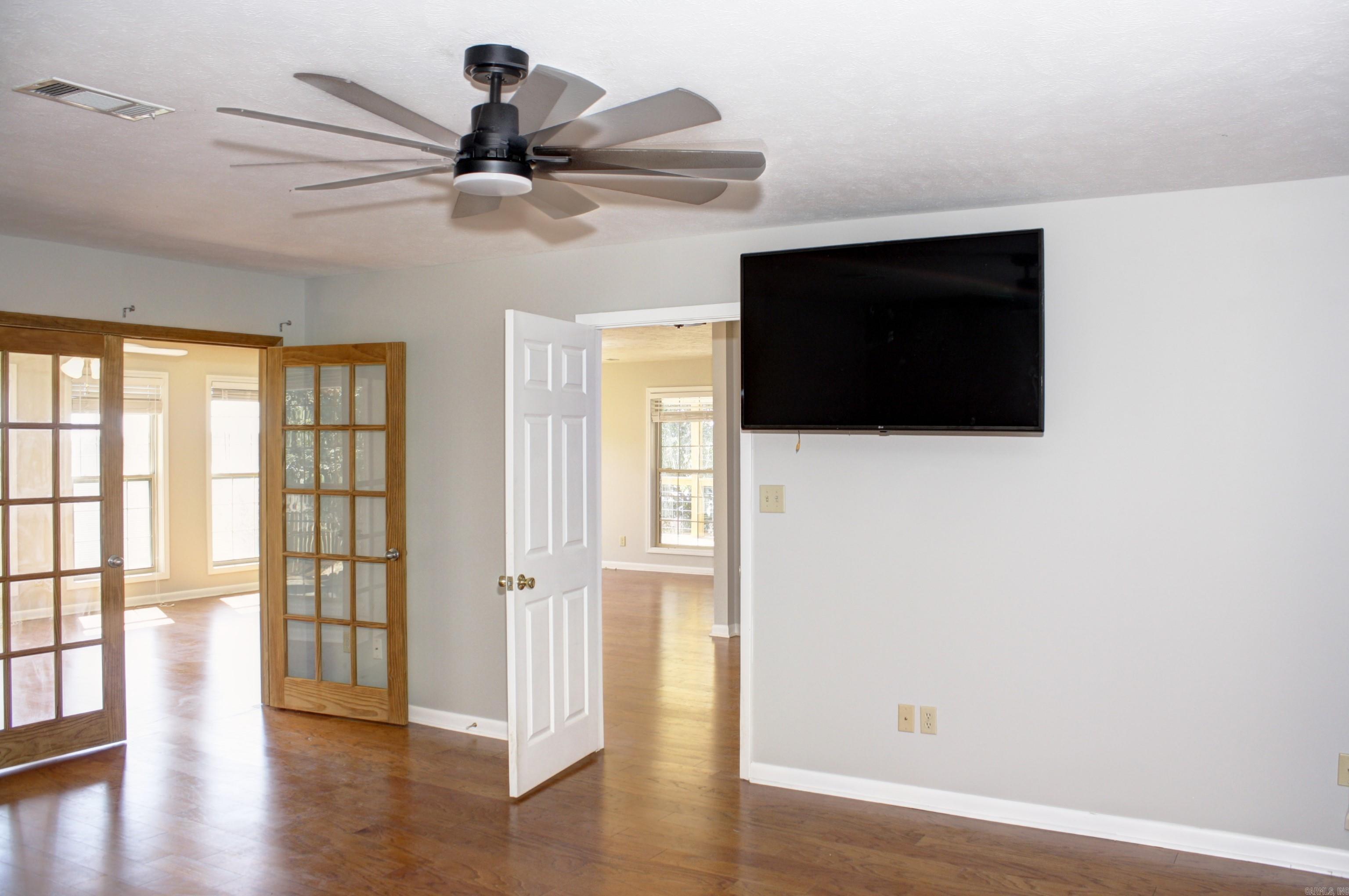 312  Live Oak  Searcy, AR