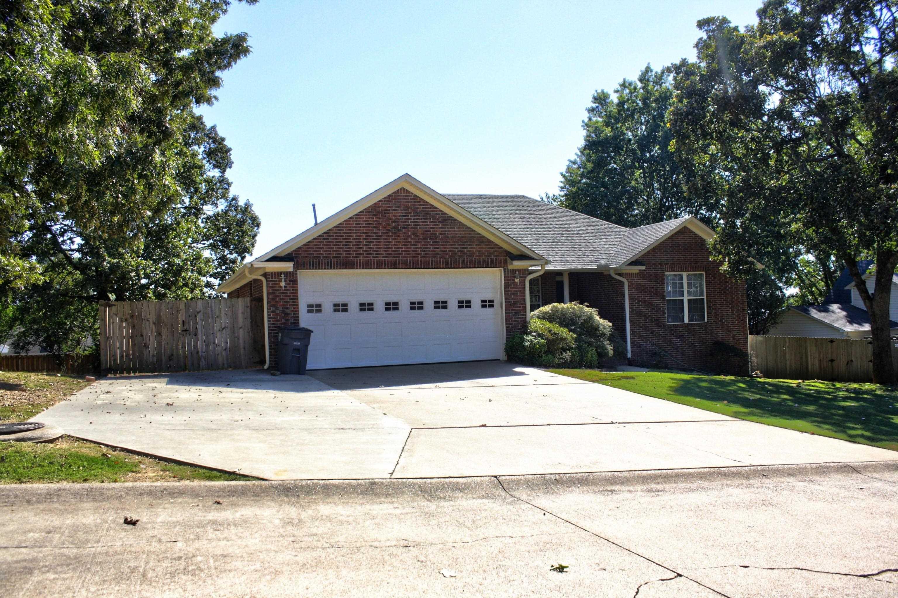 312  Live Oak  Searcy, AR