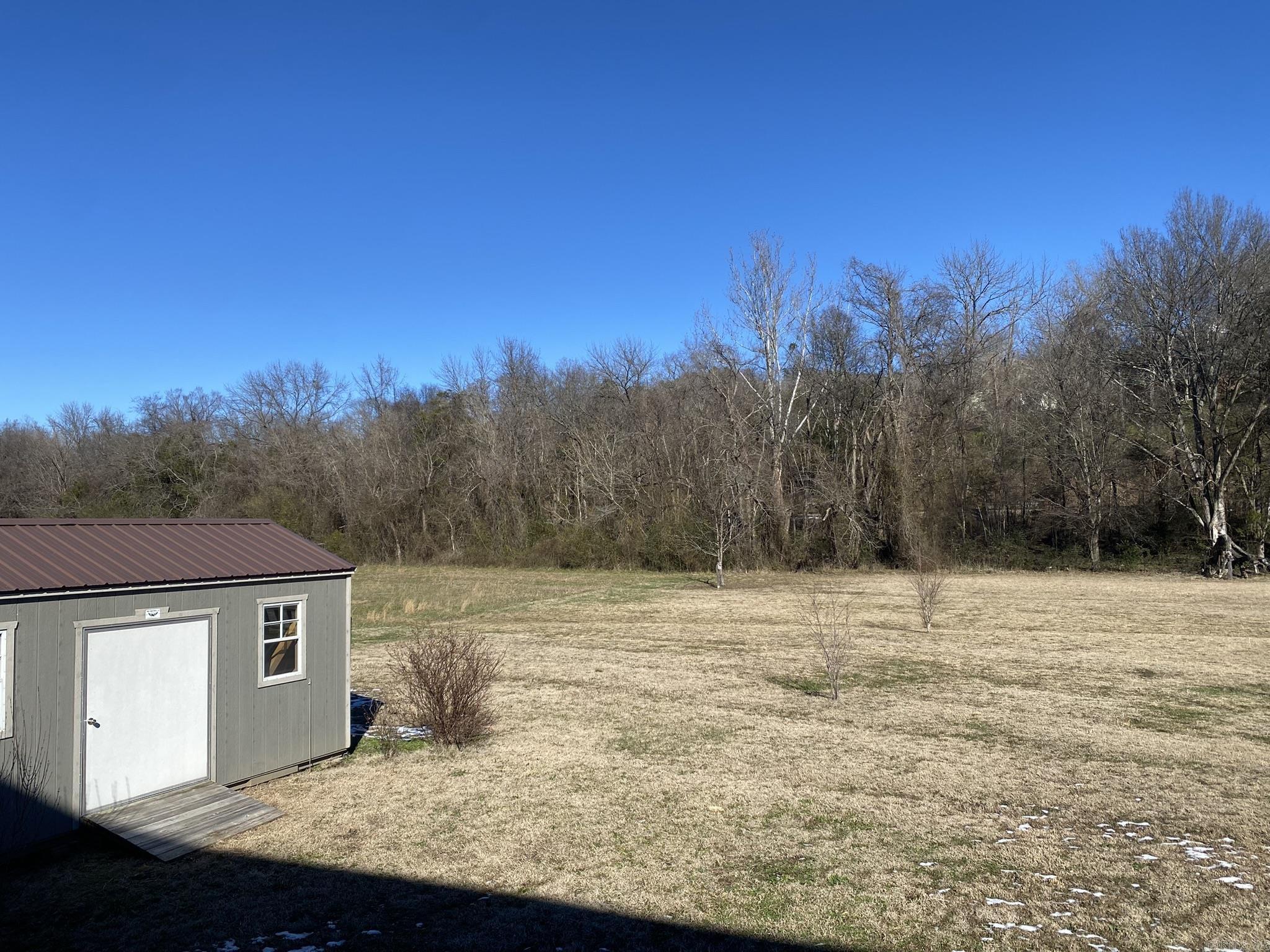 465 S Riverview  Mountain View, AR