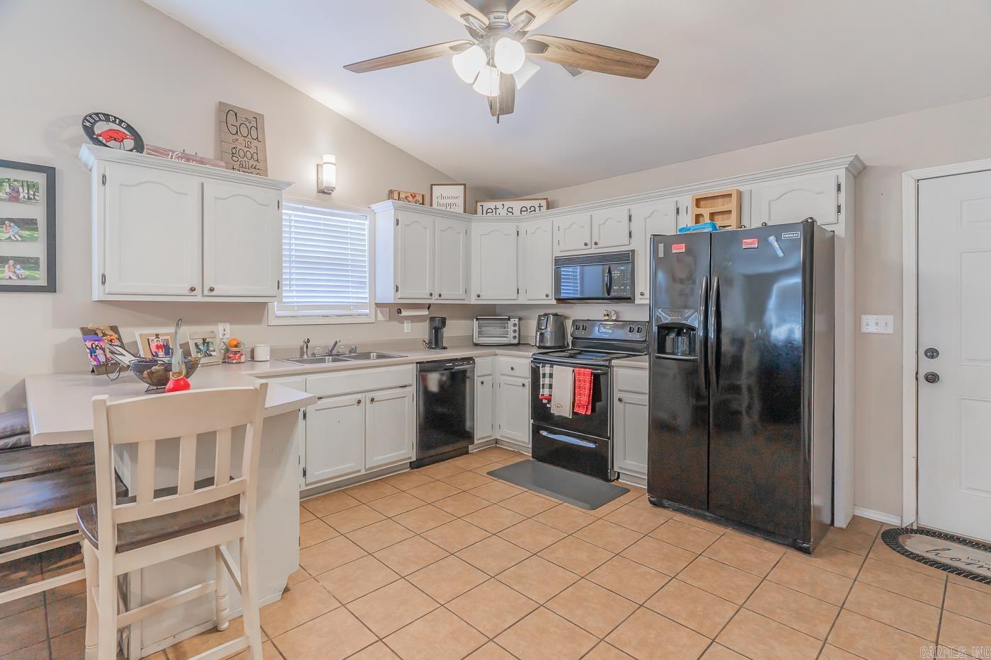907  Redwood  Paragould, AR