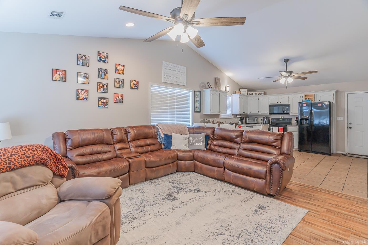907  Redwood  Paragould, AR