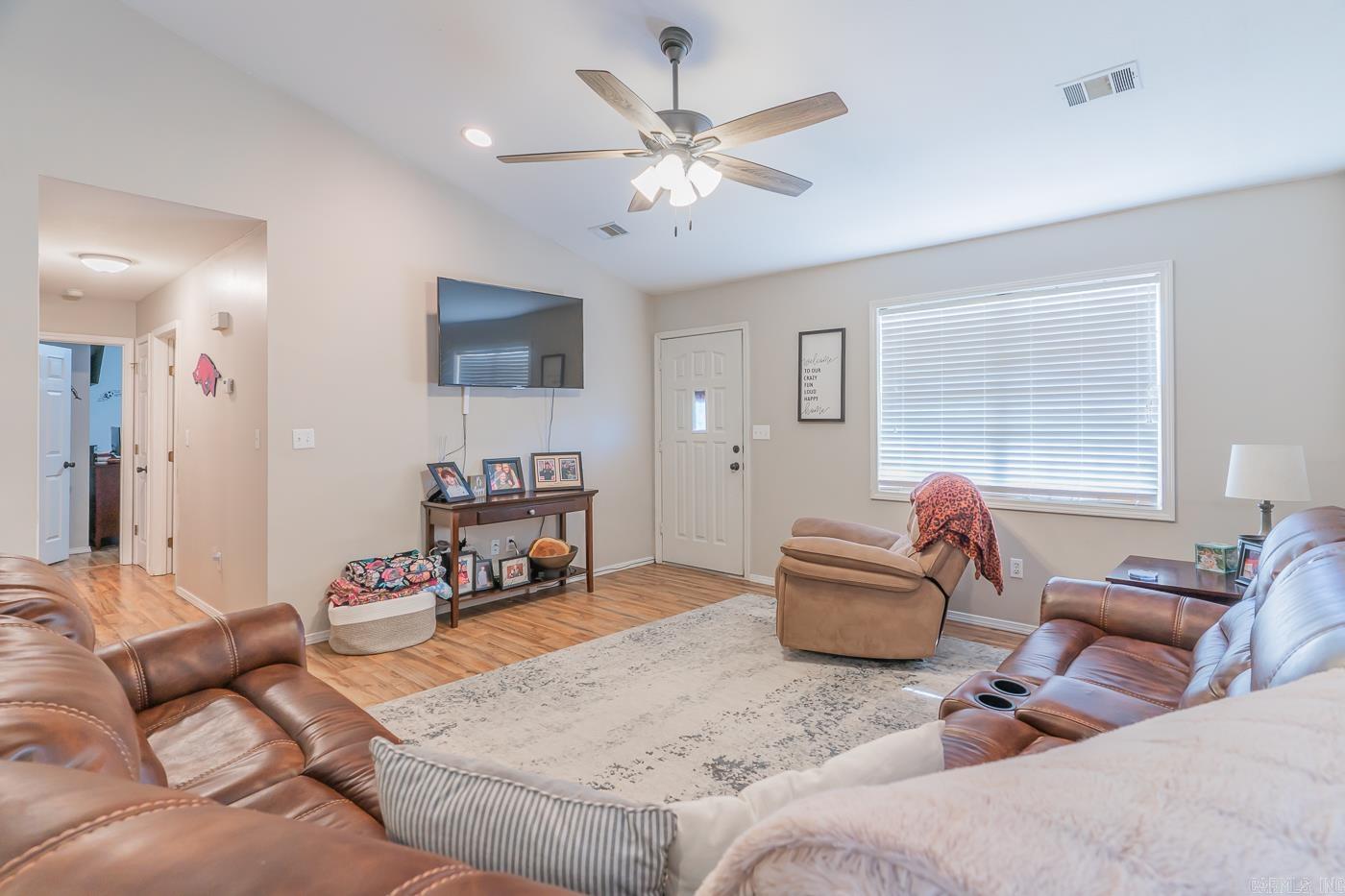907  Redwood  Paragould, AR