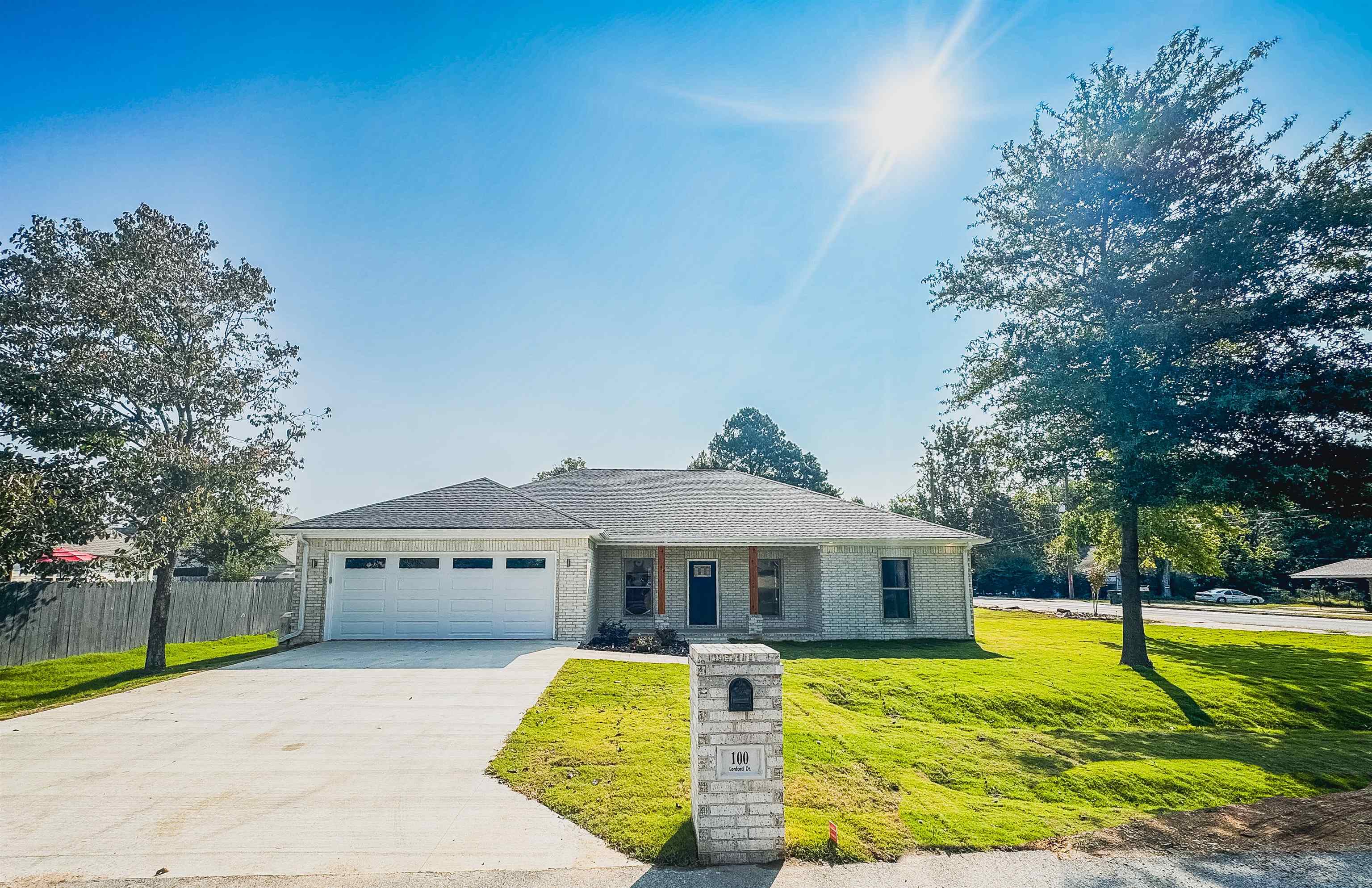 100  Lenford  Bono, AR