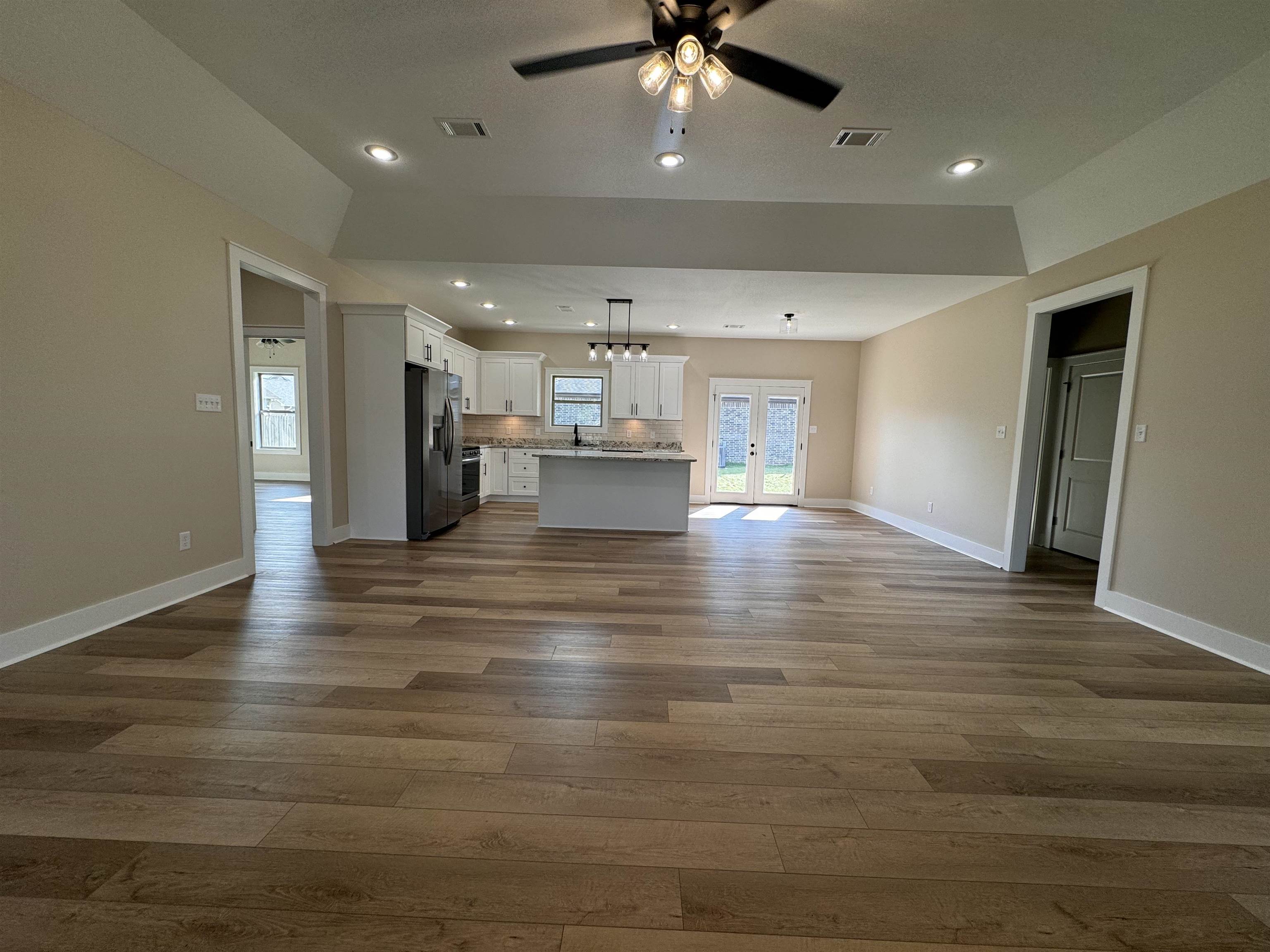 100  Lenford  Bono, AR