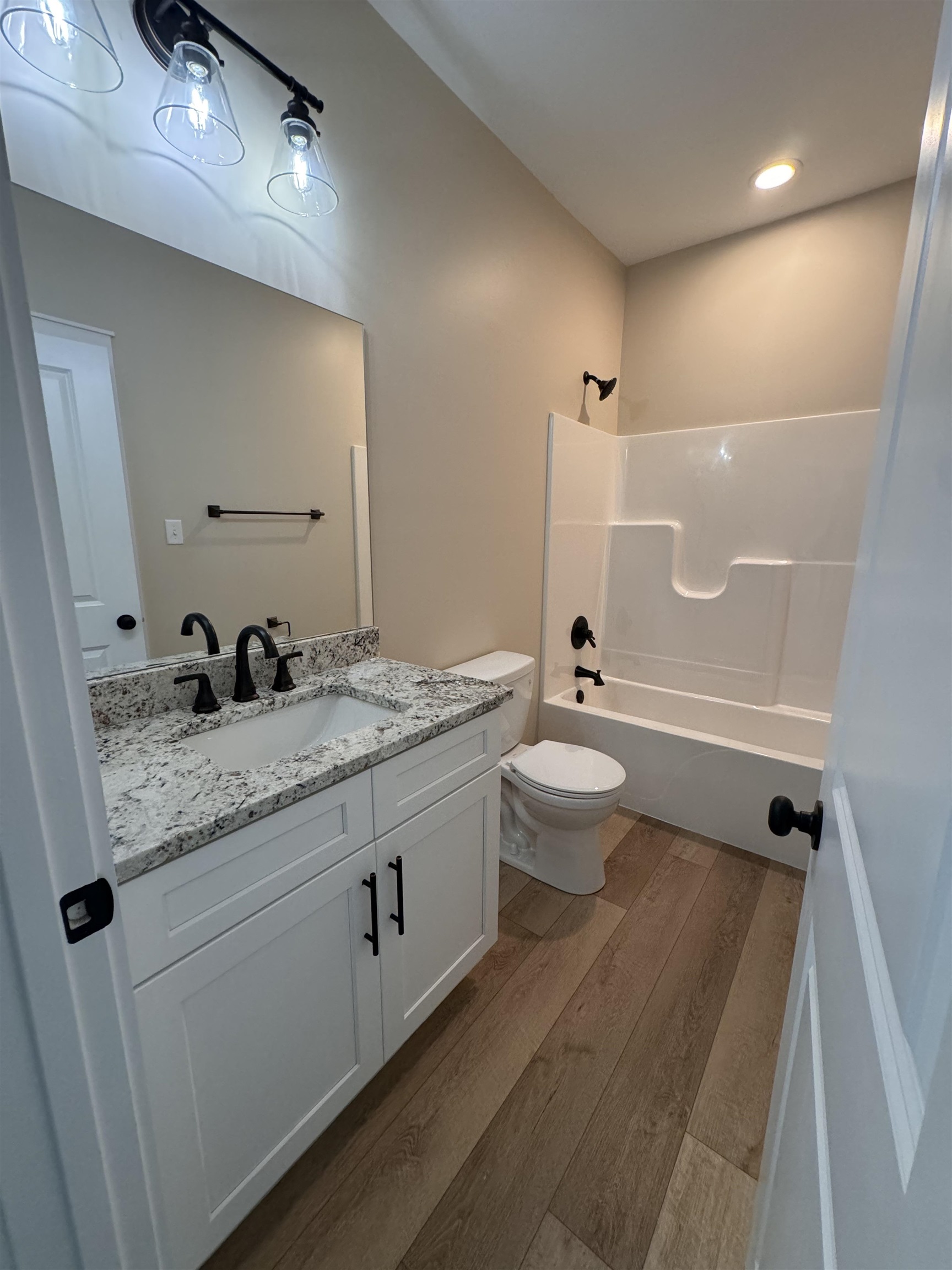 100  Lenford  Bono, AR