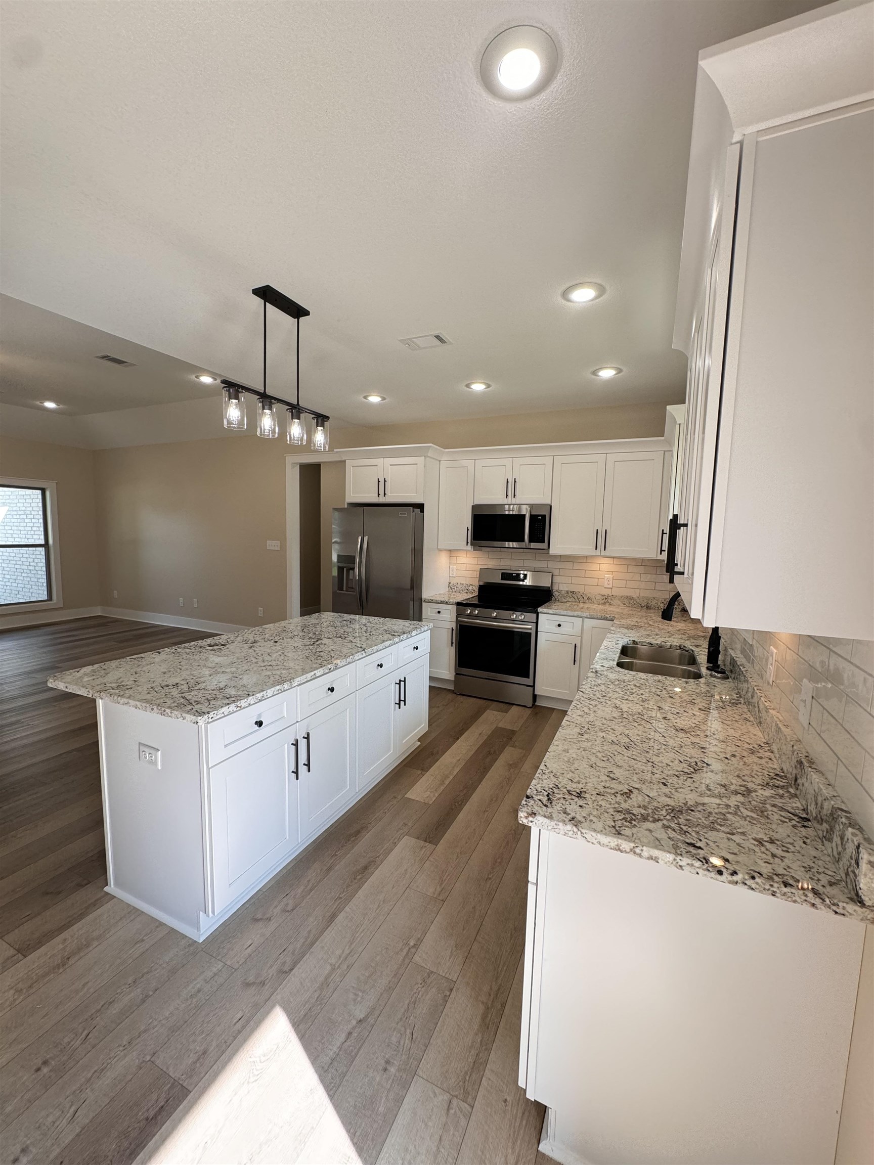 100  Lenford  Bono, AR