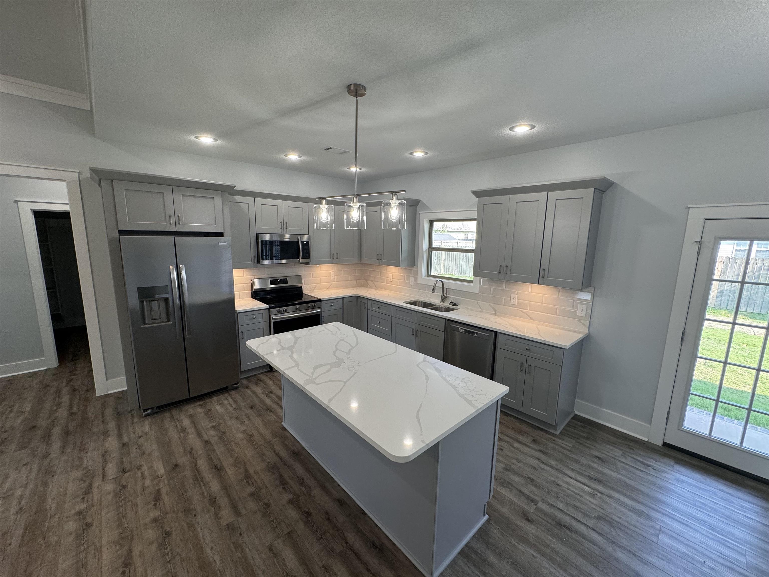 210 E College  Bono, AR