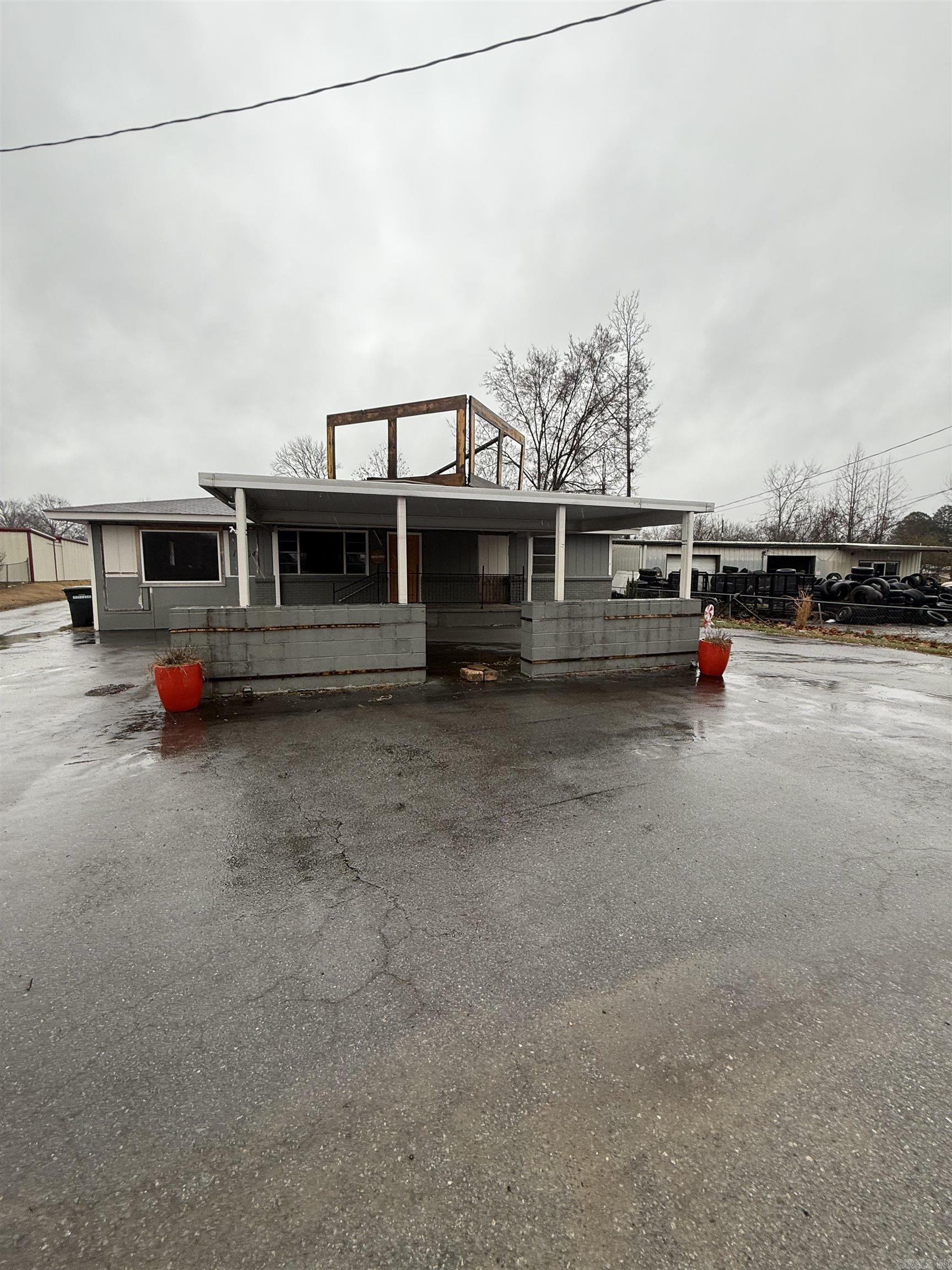 14704  Highway 107 2 Commercial Buildings Gravel Ridge, AR