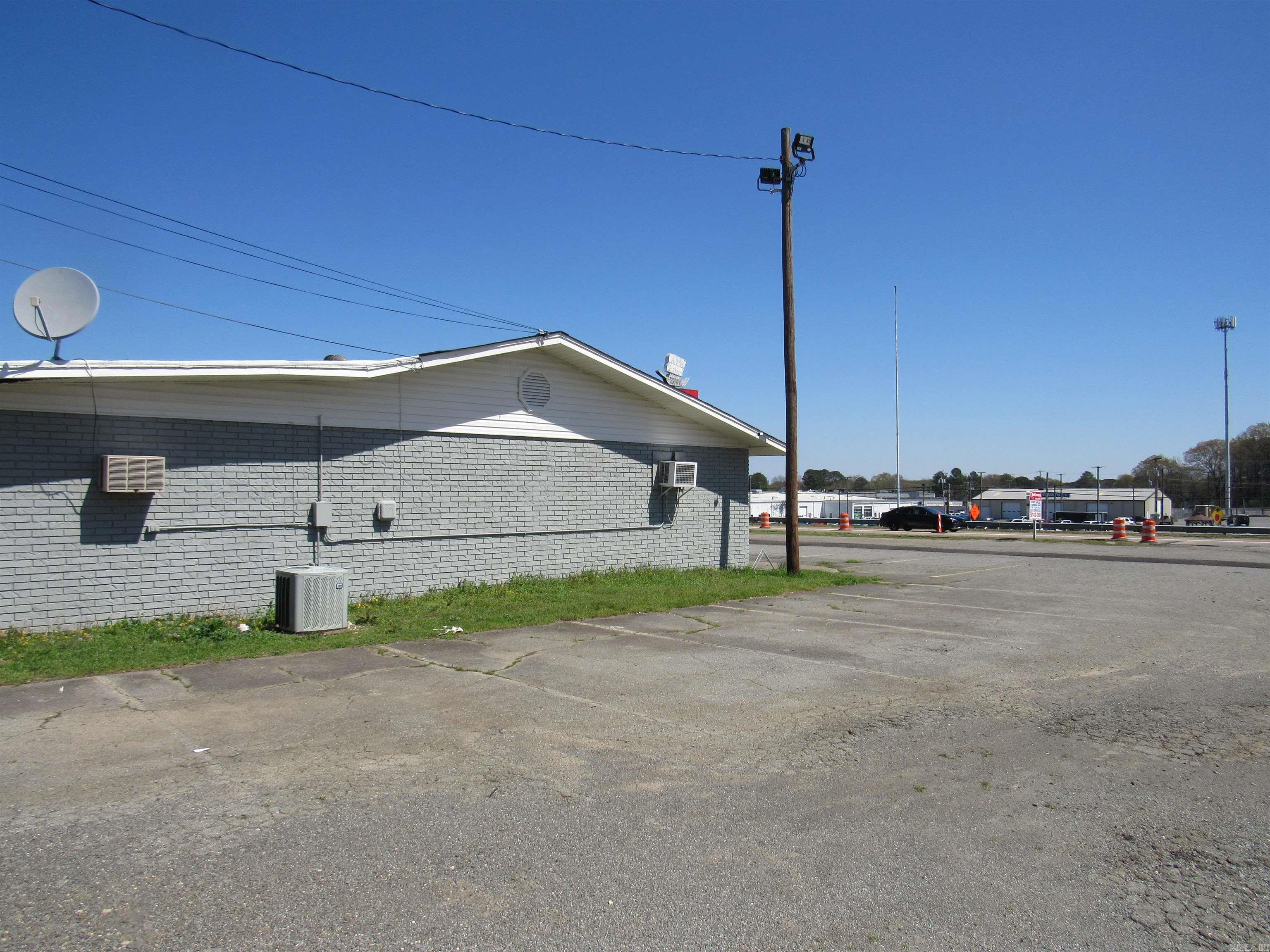 1400  John Harden Formerly Aps Seafood Restaurant Jacksonville, AR