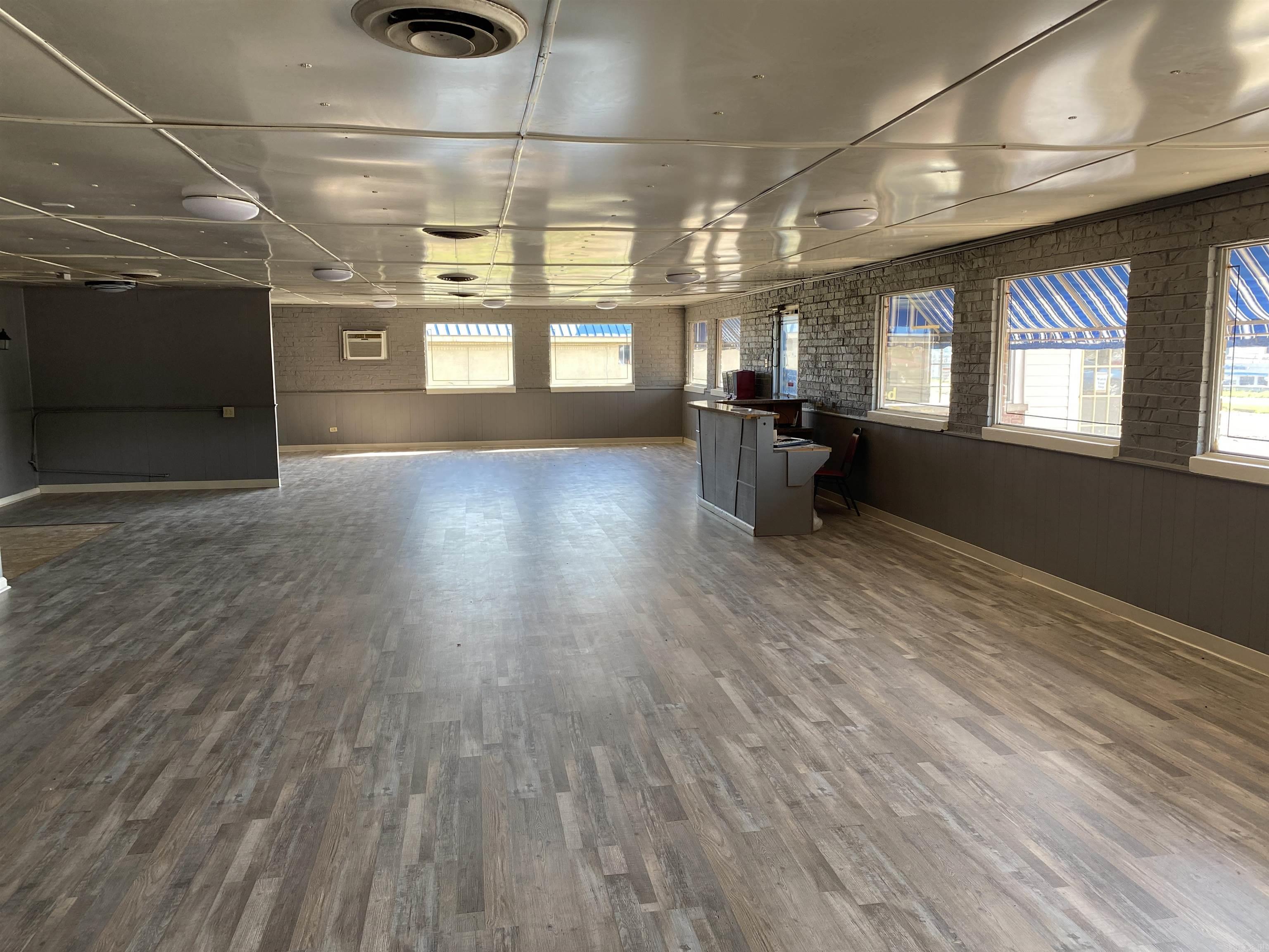 1400  John Harden Formerly Aps Seafood Restaurant Jacksonville, AR