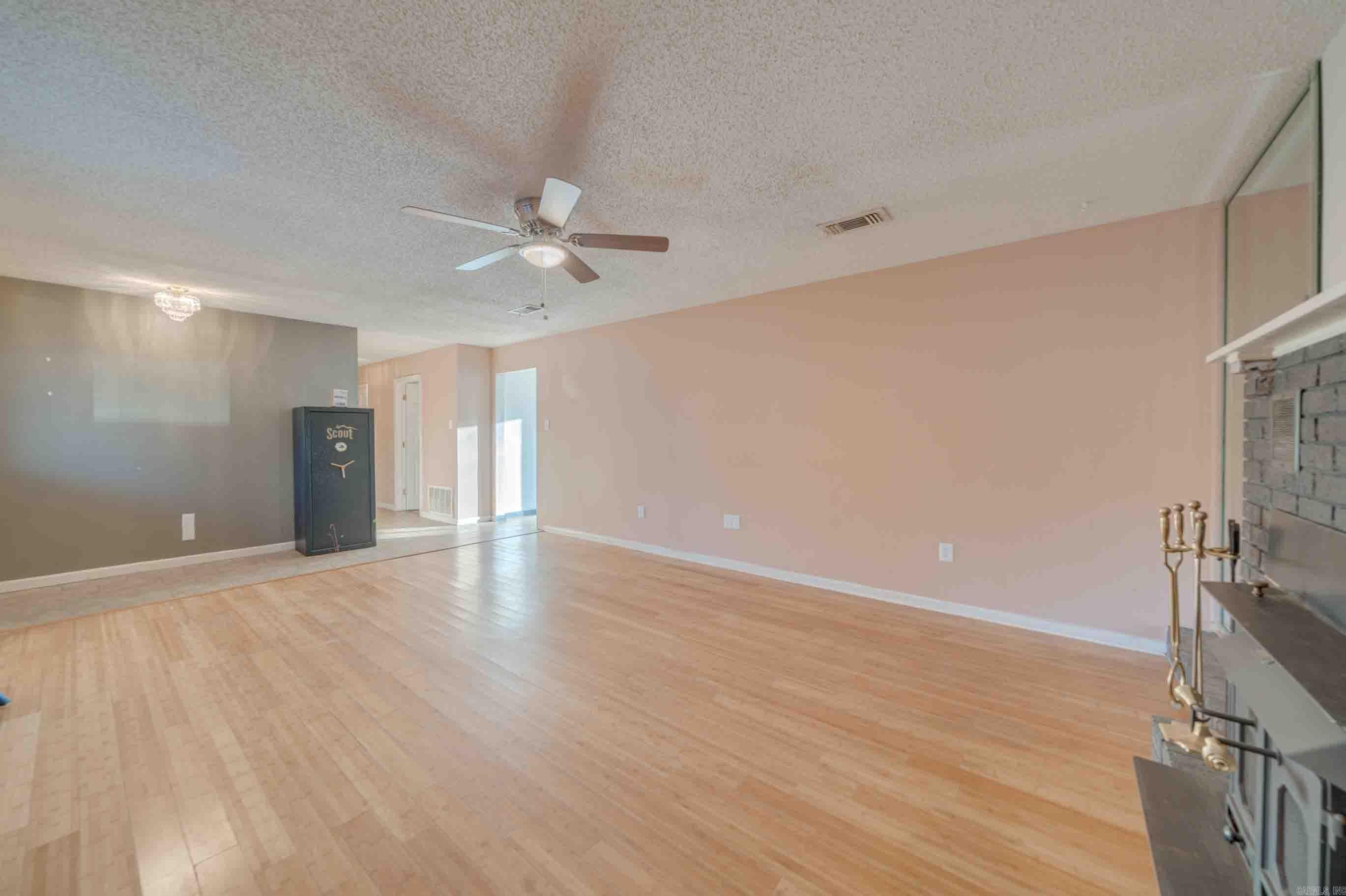 5406  Opal Dr  Jacksonville, AR