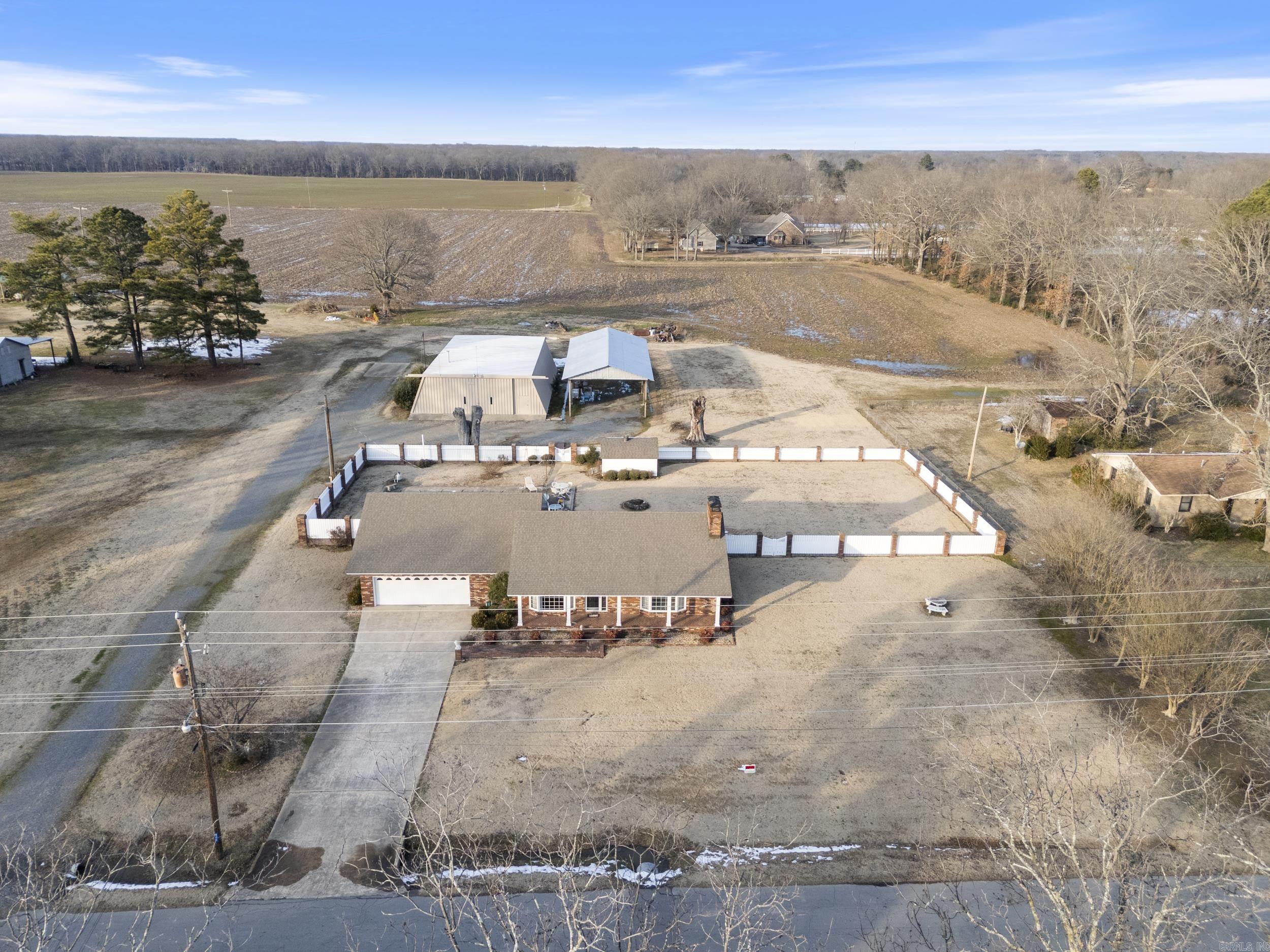 208 W Crowly Street  Hazen, AR