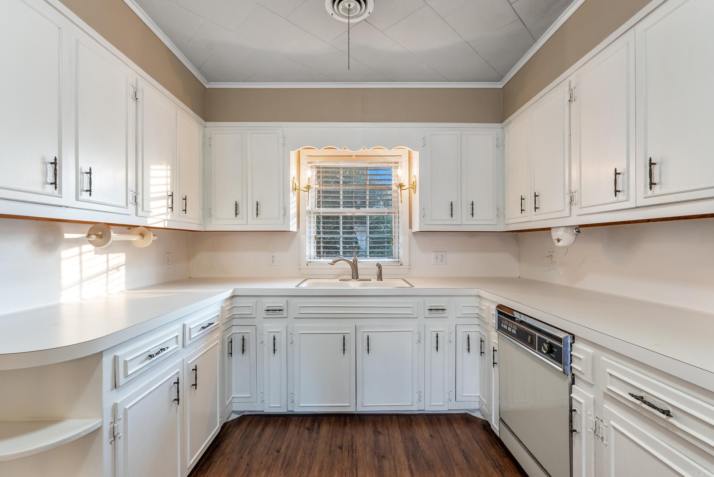 208 W Crowly Street  Hazen, AR