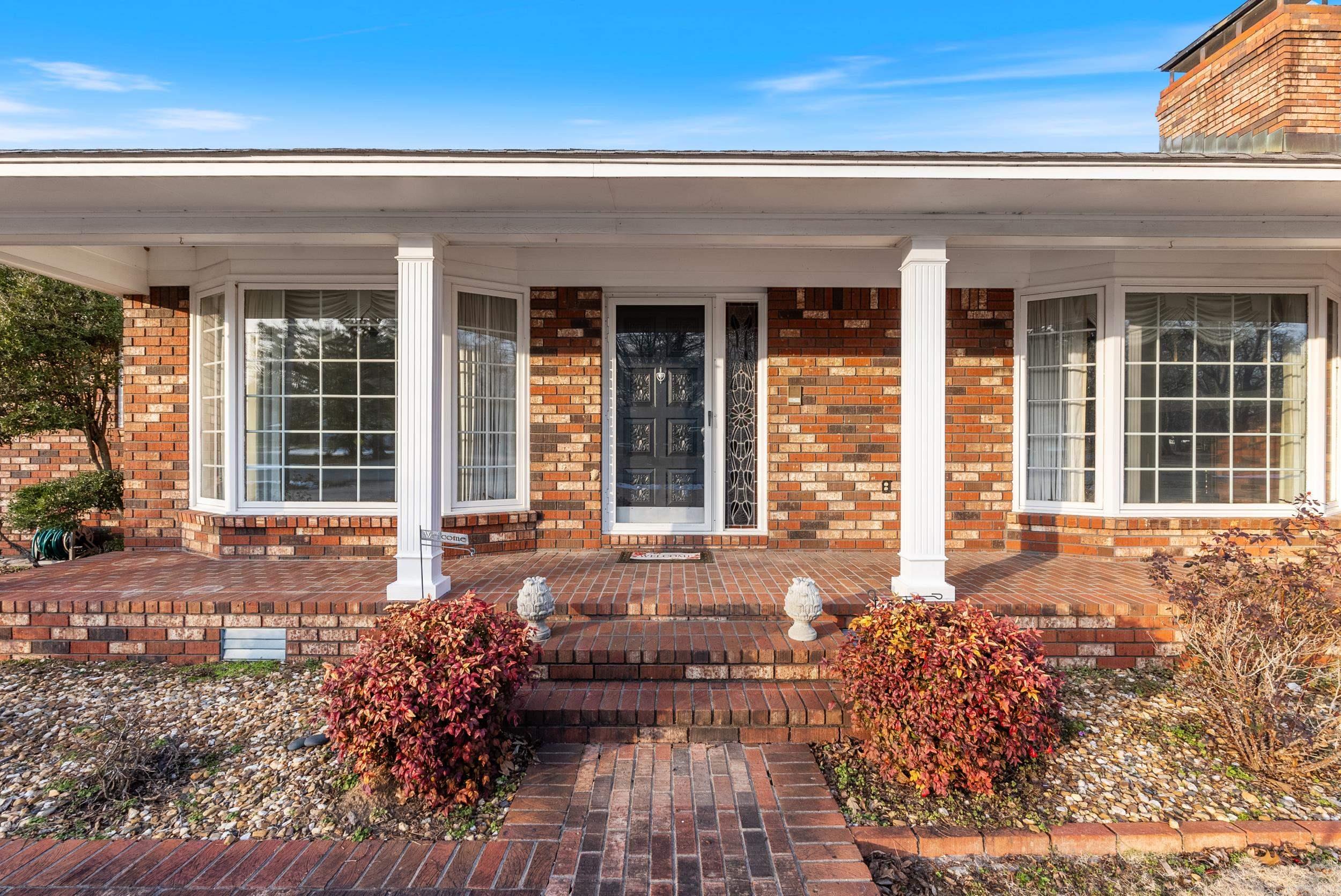 208 W Crowly Street  Hazen, AR