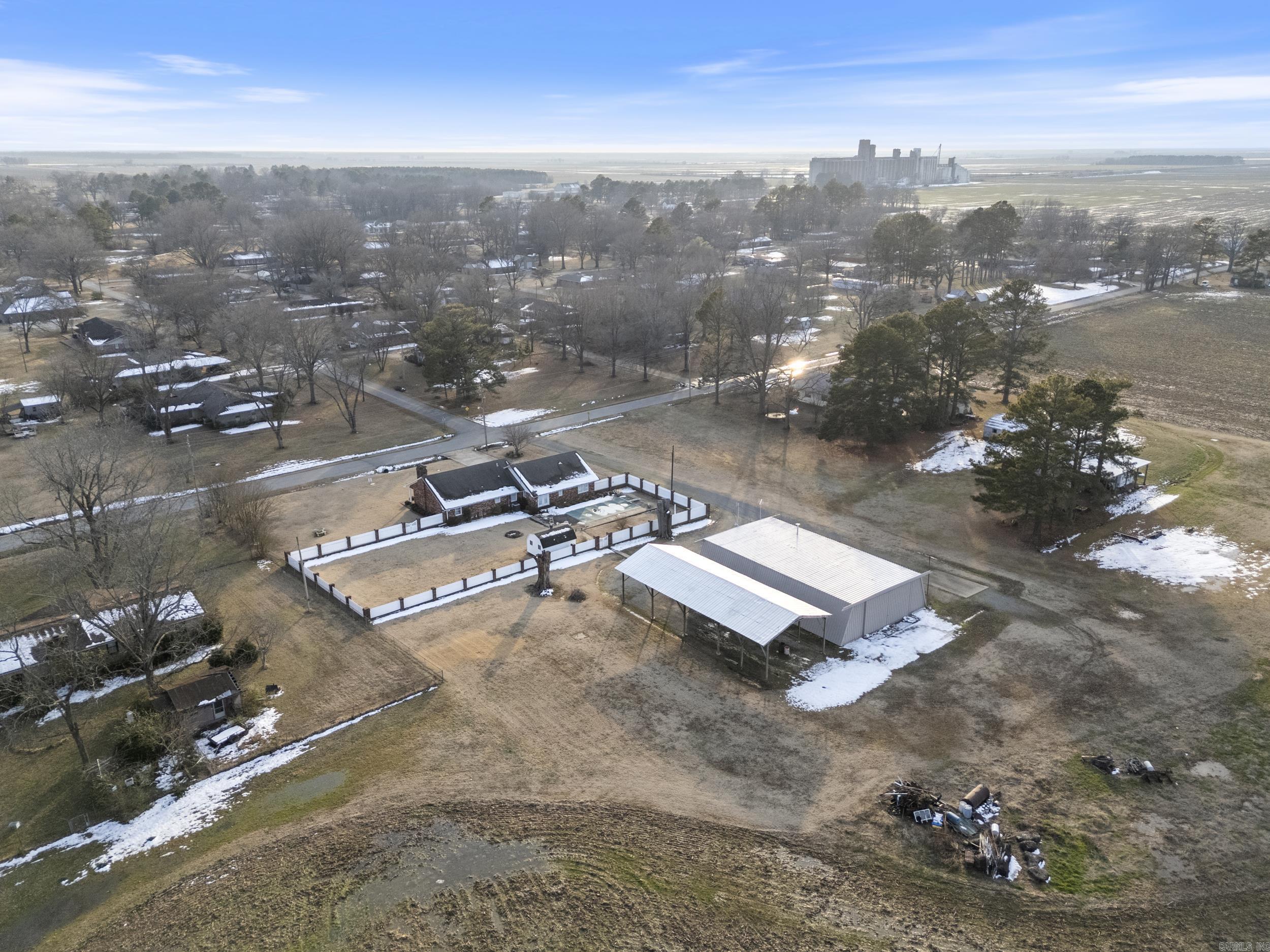 208 W Crowly Street  Hazen, AR