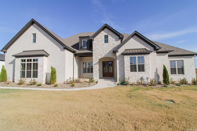 12  Highland  Greenbrier, AR