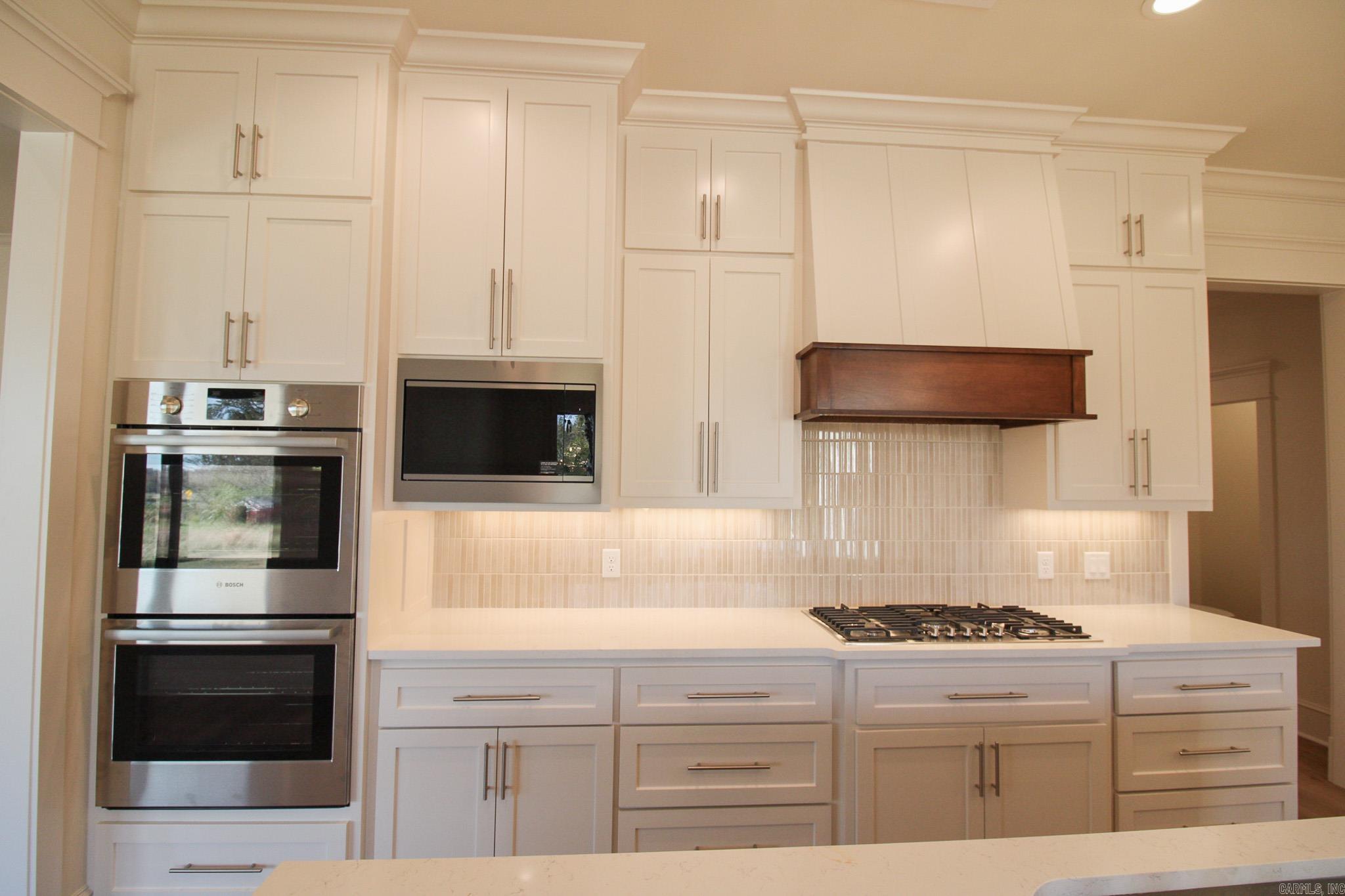 12 Highland  Greenbrier, AR