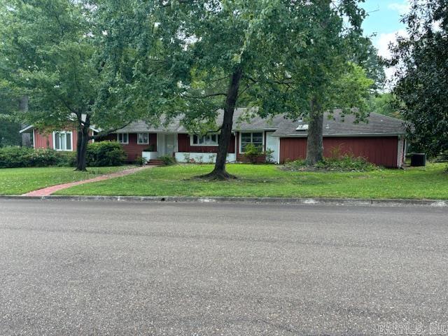 601 E 15th  El Dorado, AR