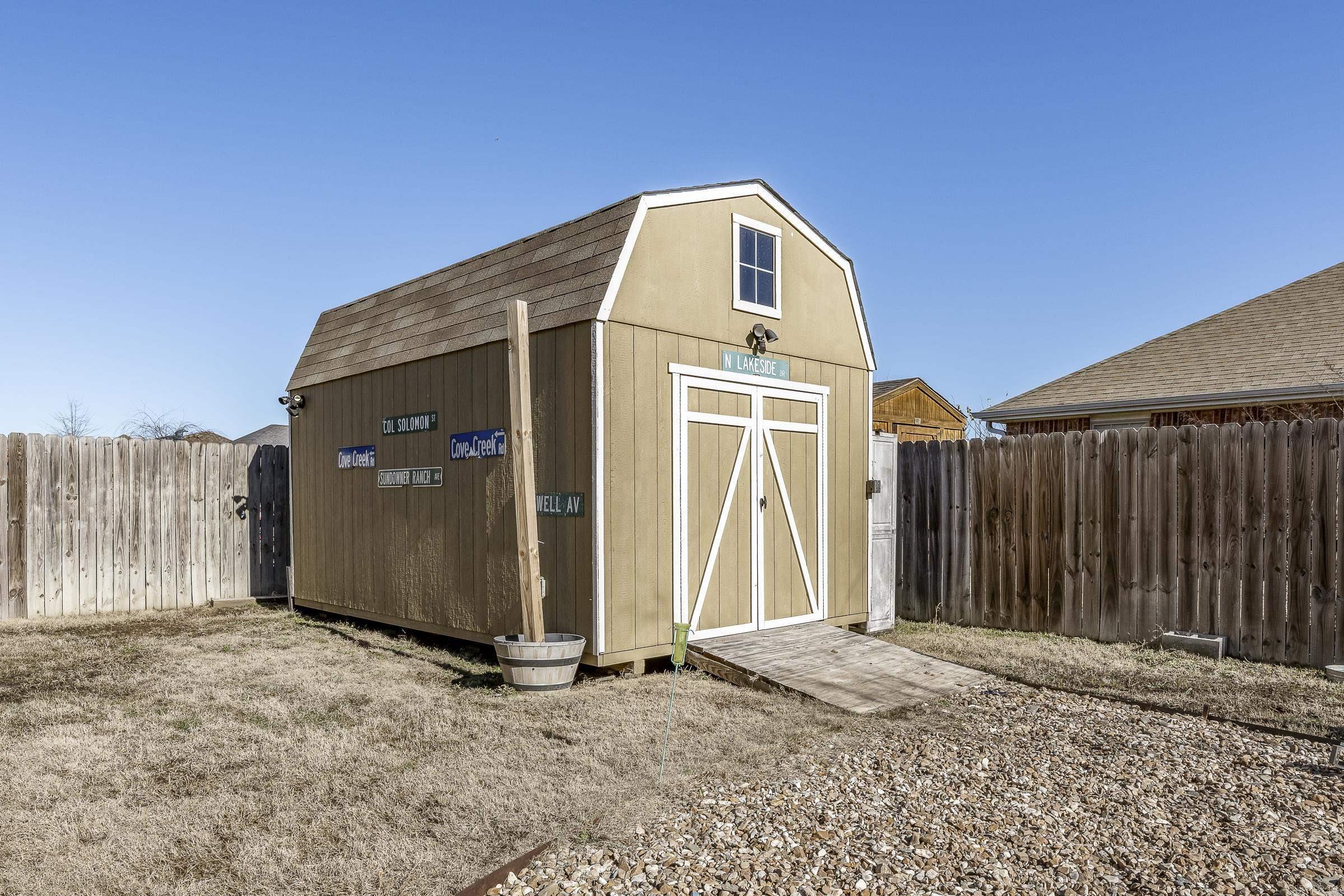 1631 Whiraway Lane Prairie Grove, AR 72753