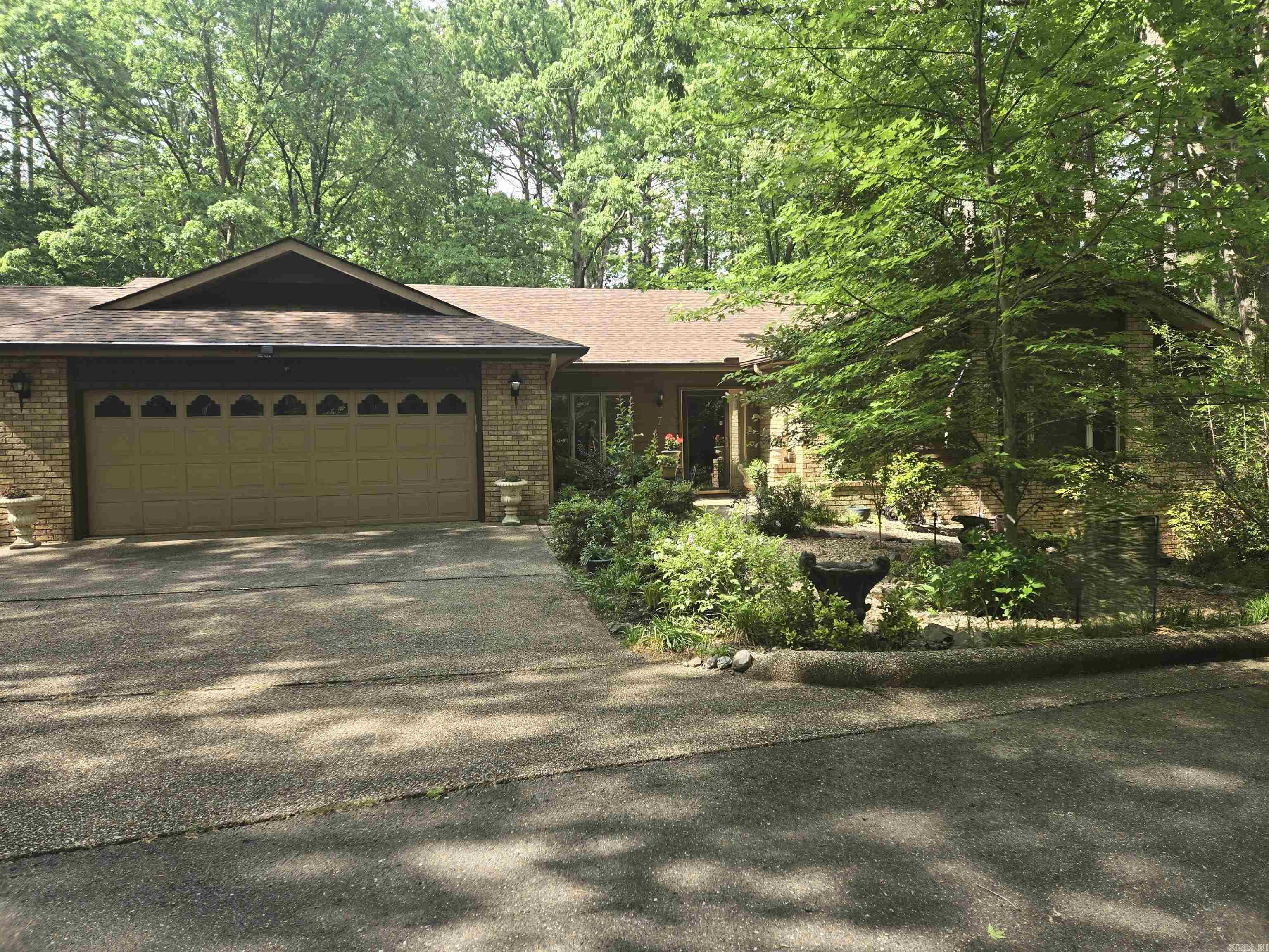 7 Burladero Trace Hot Springs Village, AR 71909