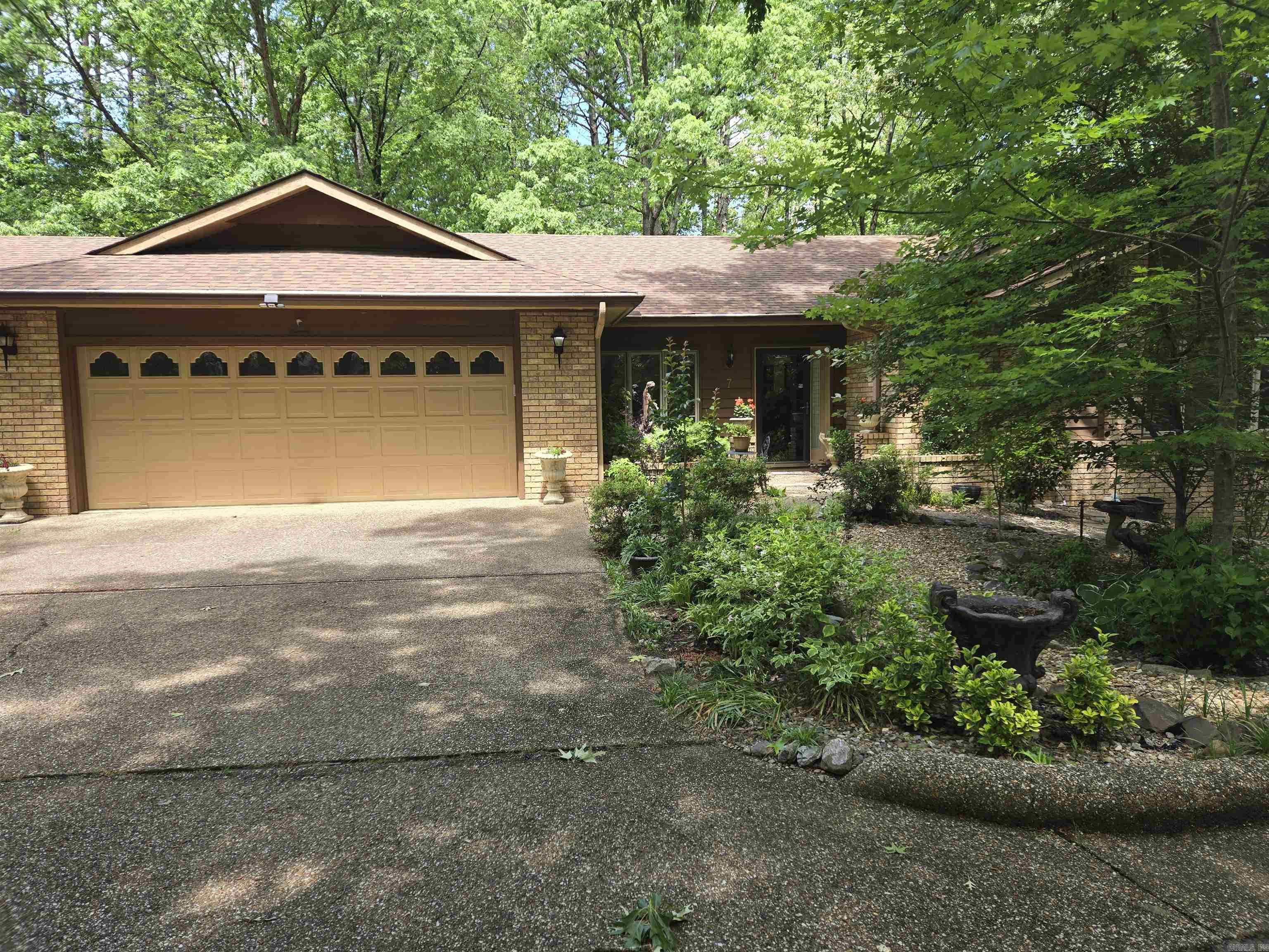 7 Burladero Trace Hot Springs Village, AR 71909