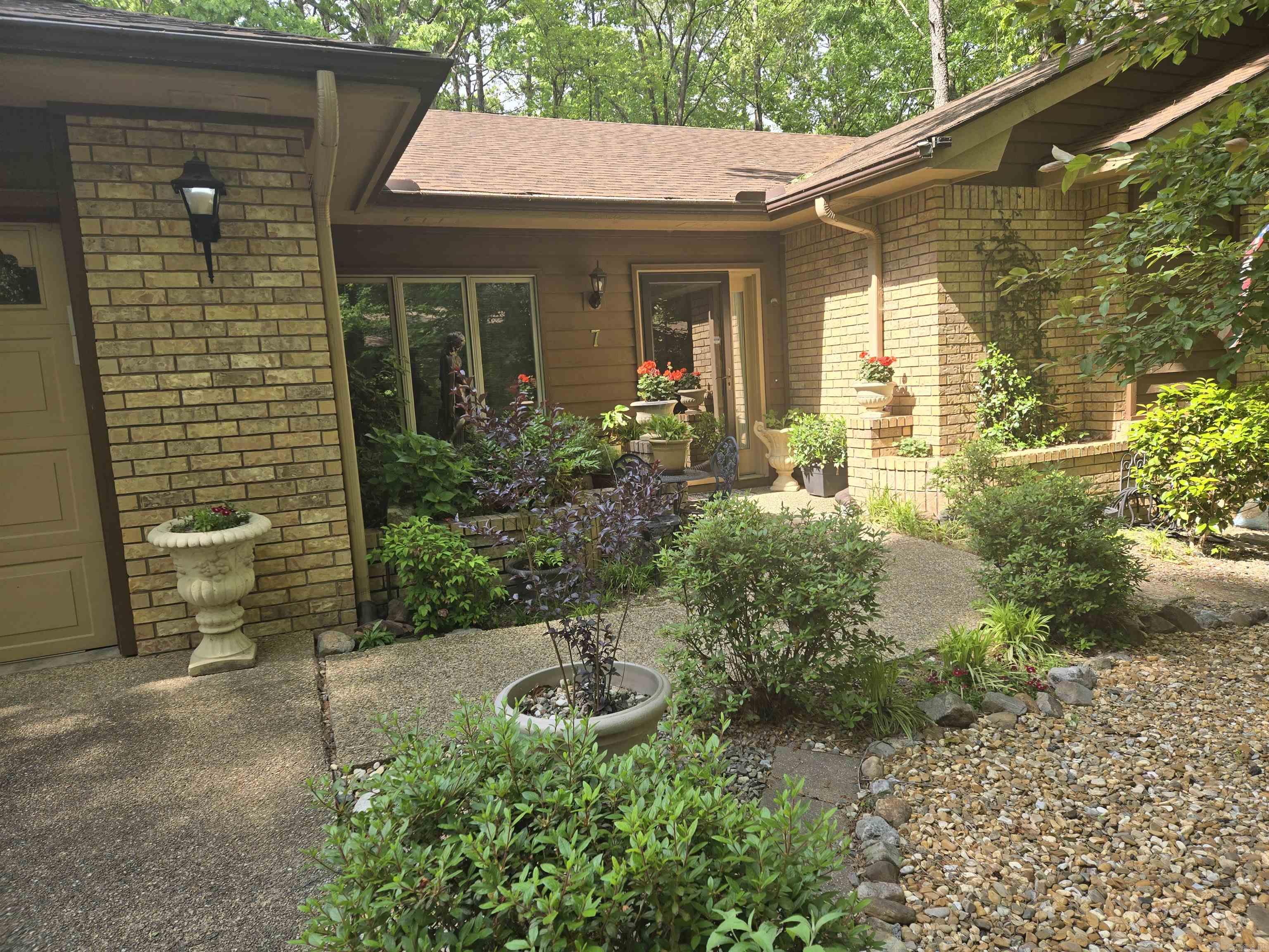 7 Burladero Trace Hot Springs Village, AR 71909