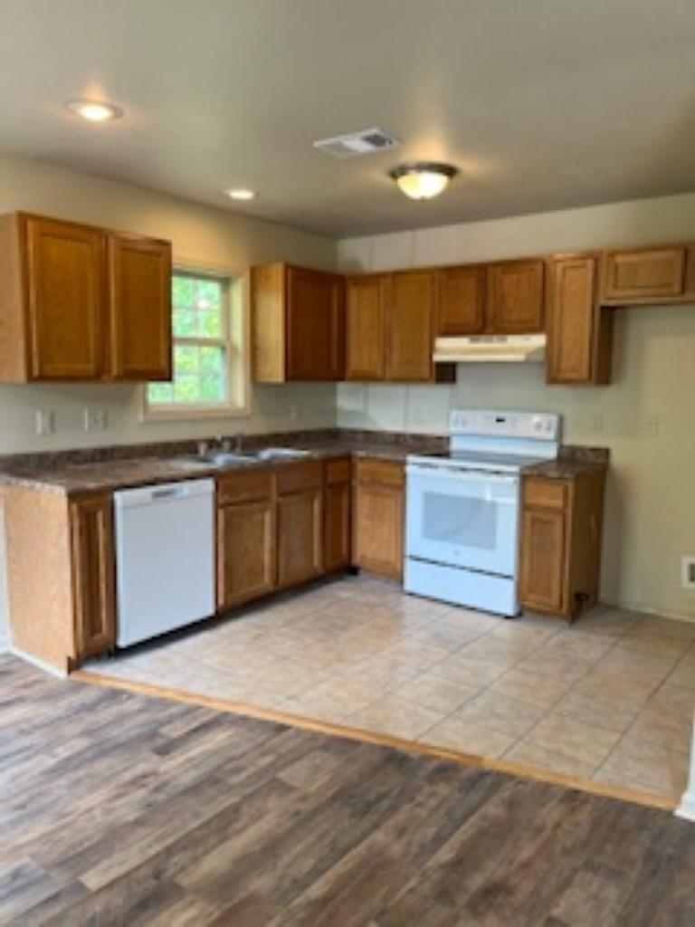 2406  Willow Road  Jonesboro, AR