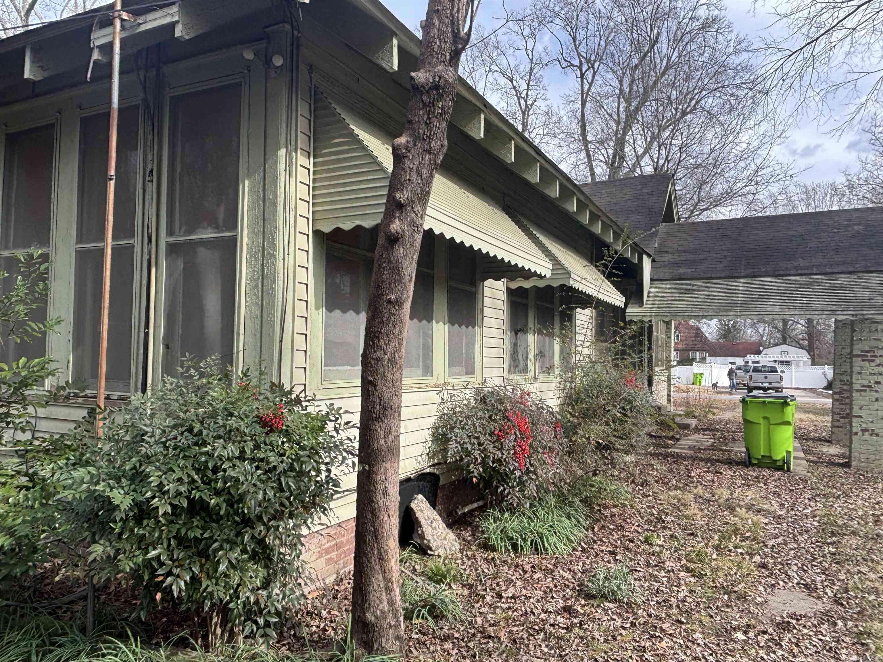 516  Park  Lonoke, AR