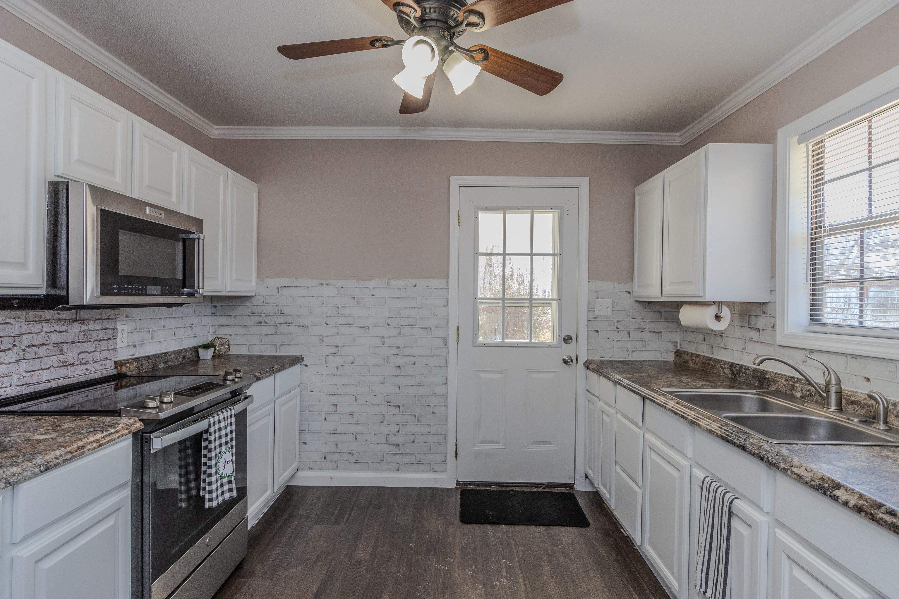 401 N 15TH AVE  Paragould, AR