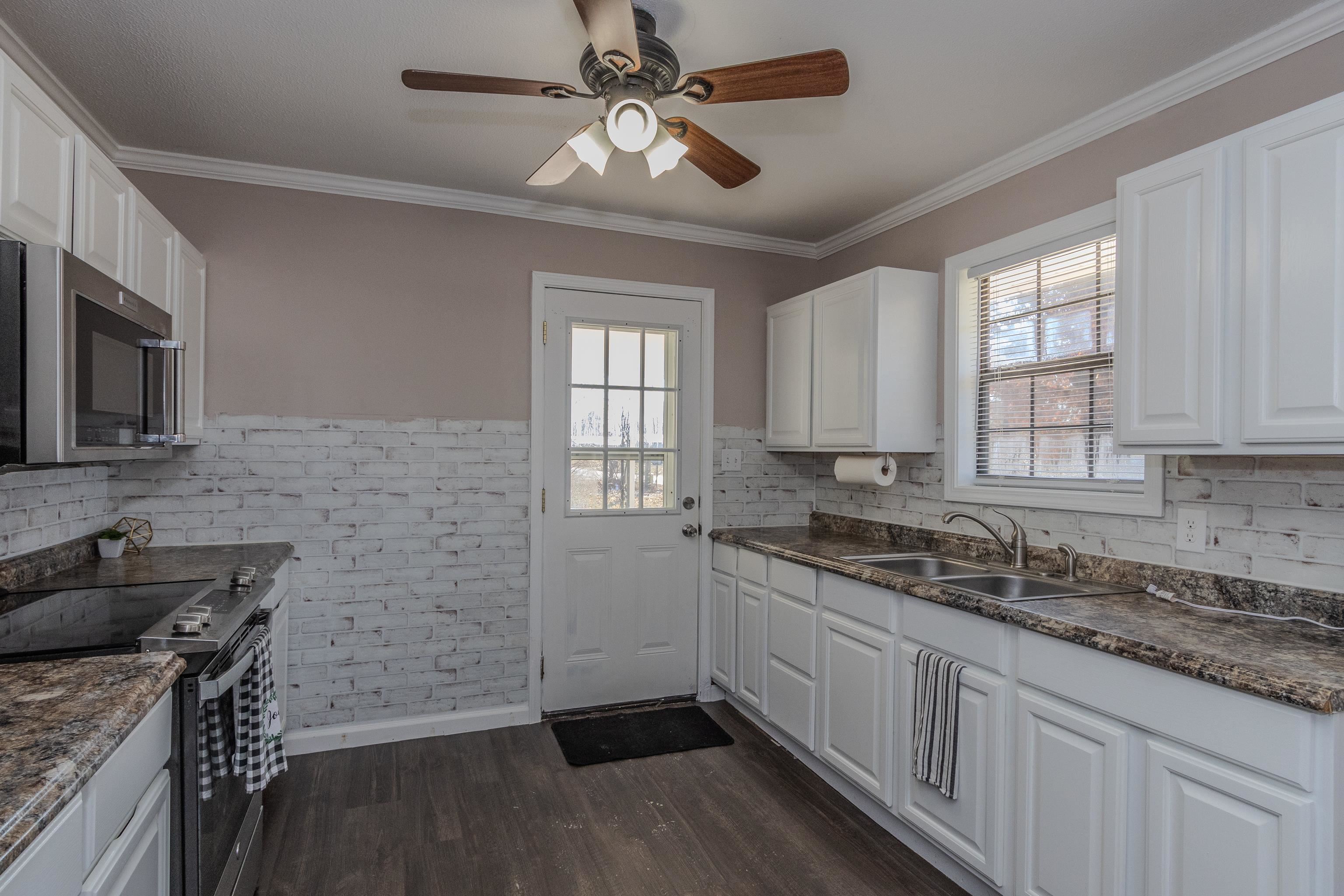 401 N 15TH AVE  Paragould, AR