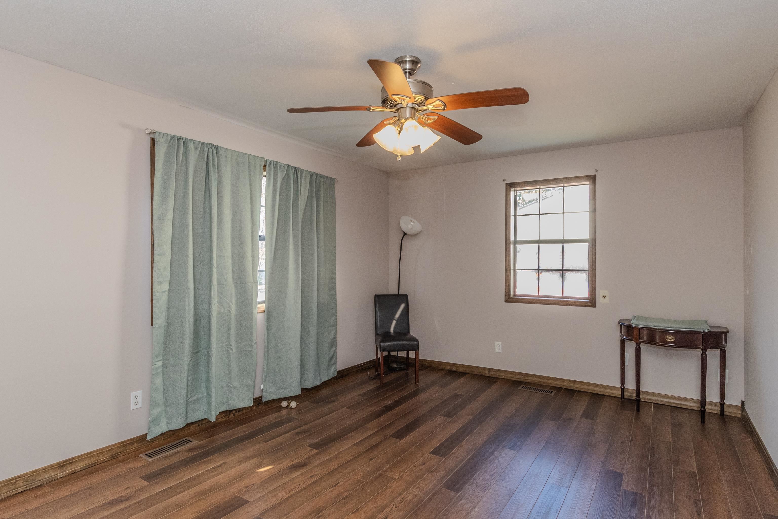 401 N 15TH AVE  Paragould, AR