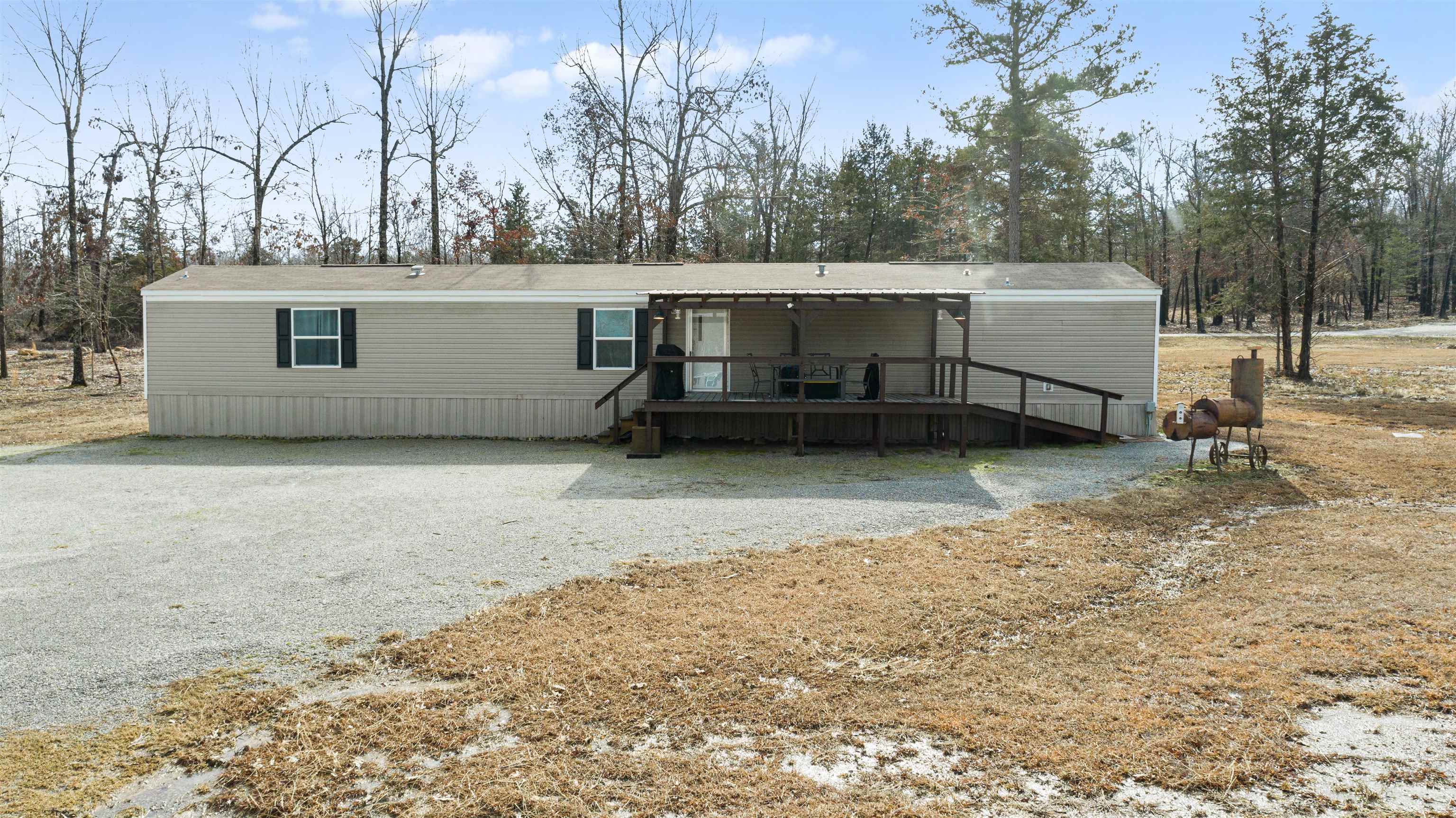 464  CR 153  Elizabeth, AR