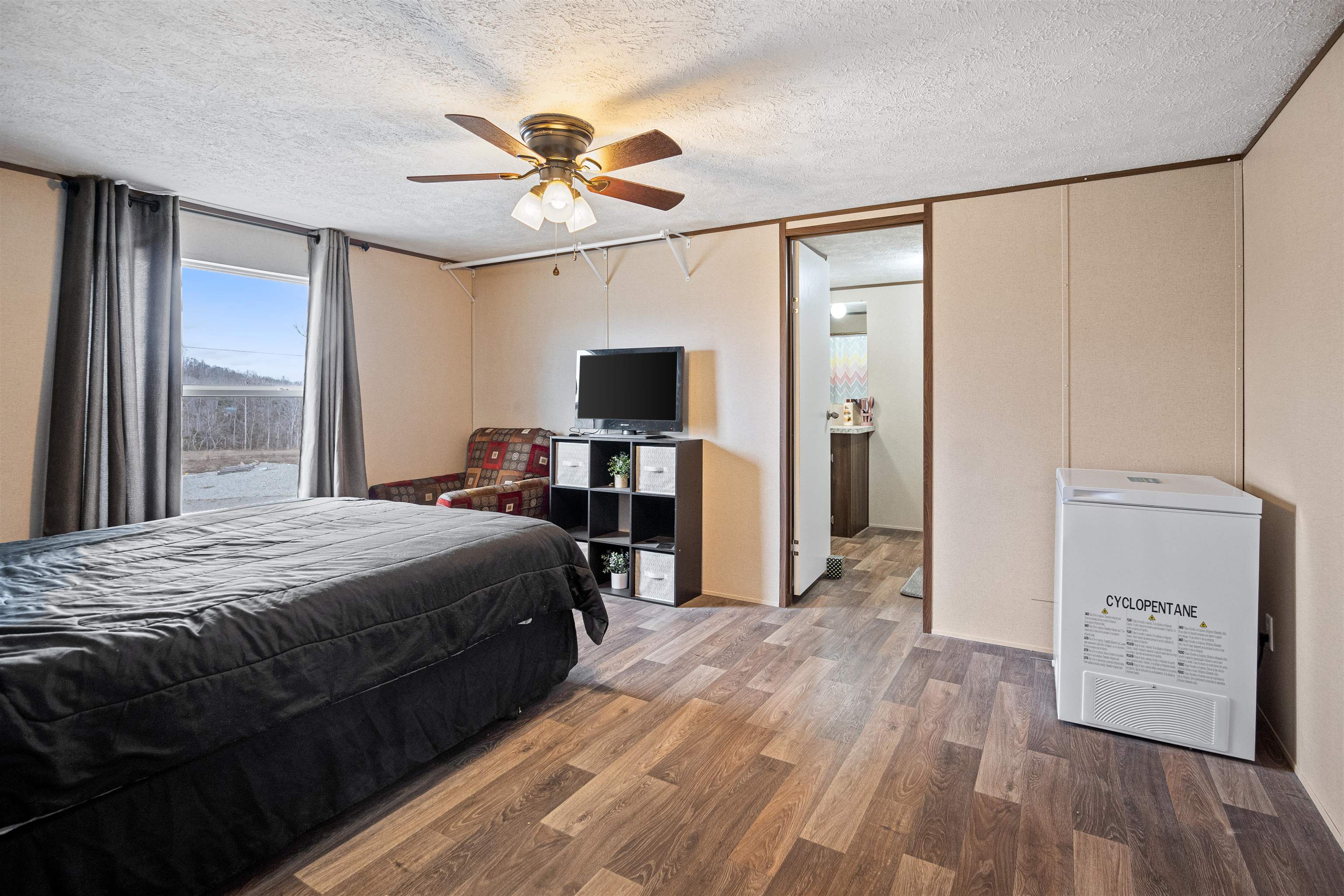 464  CR 153  Elizabeth, AR