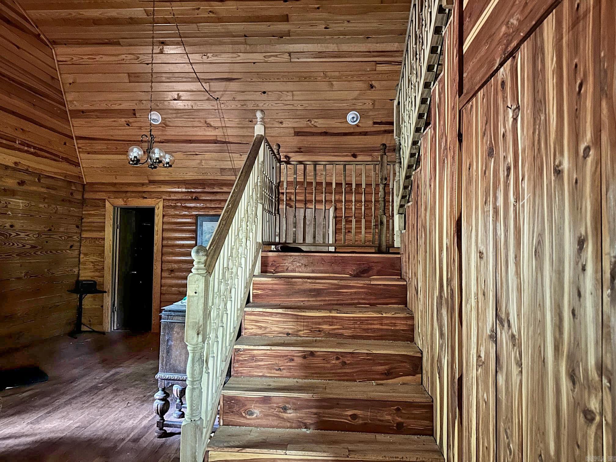 650 GOLDEN Trail Malvern, AR 72104