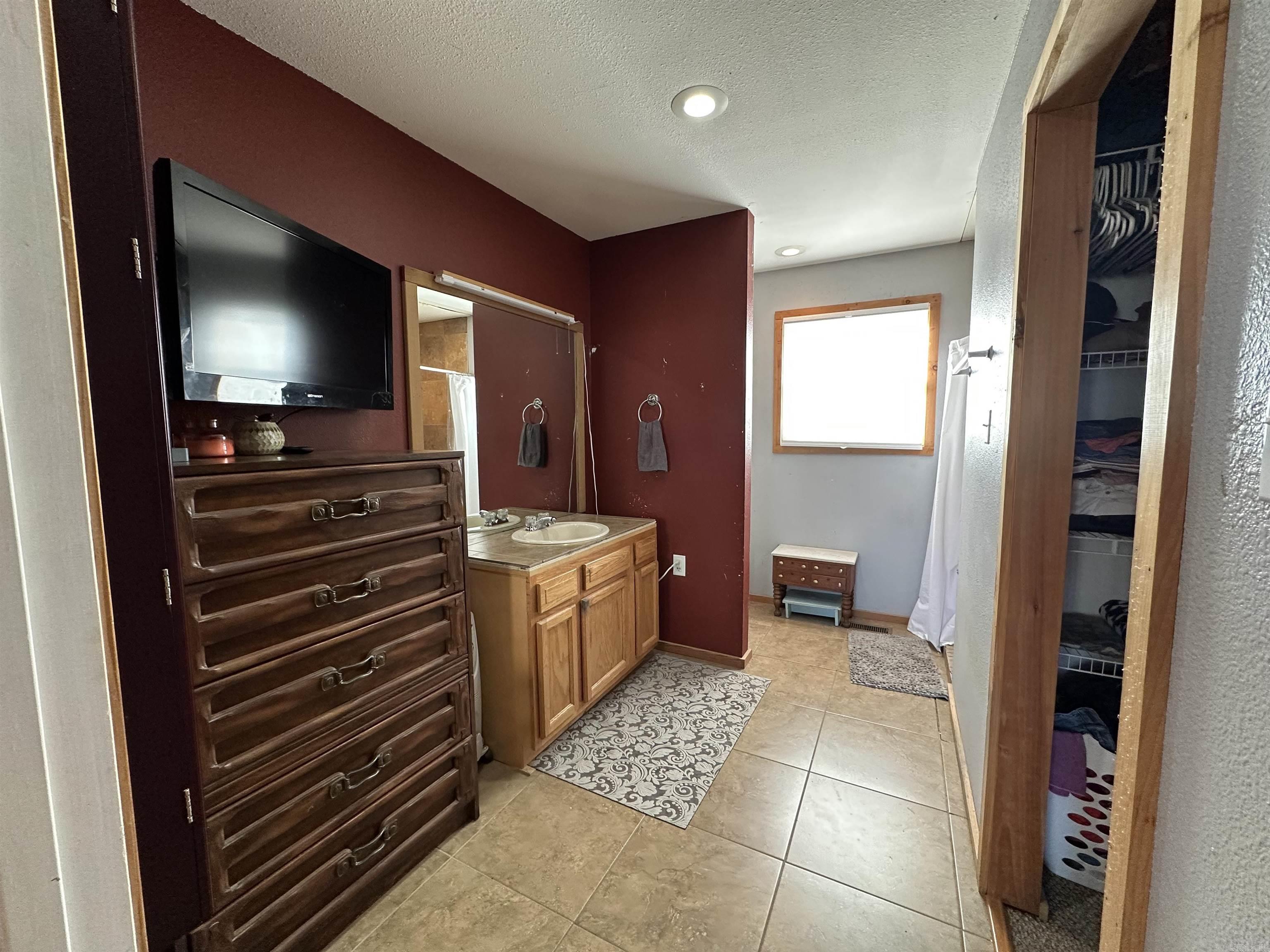 50  Taylor  Quitman, AR