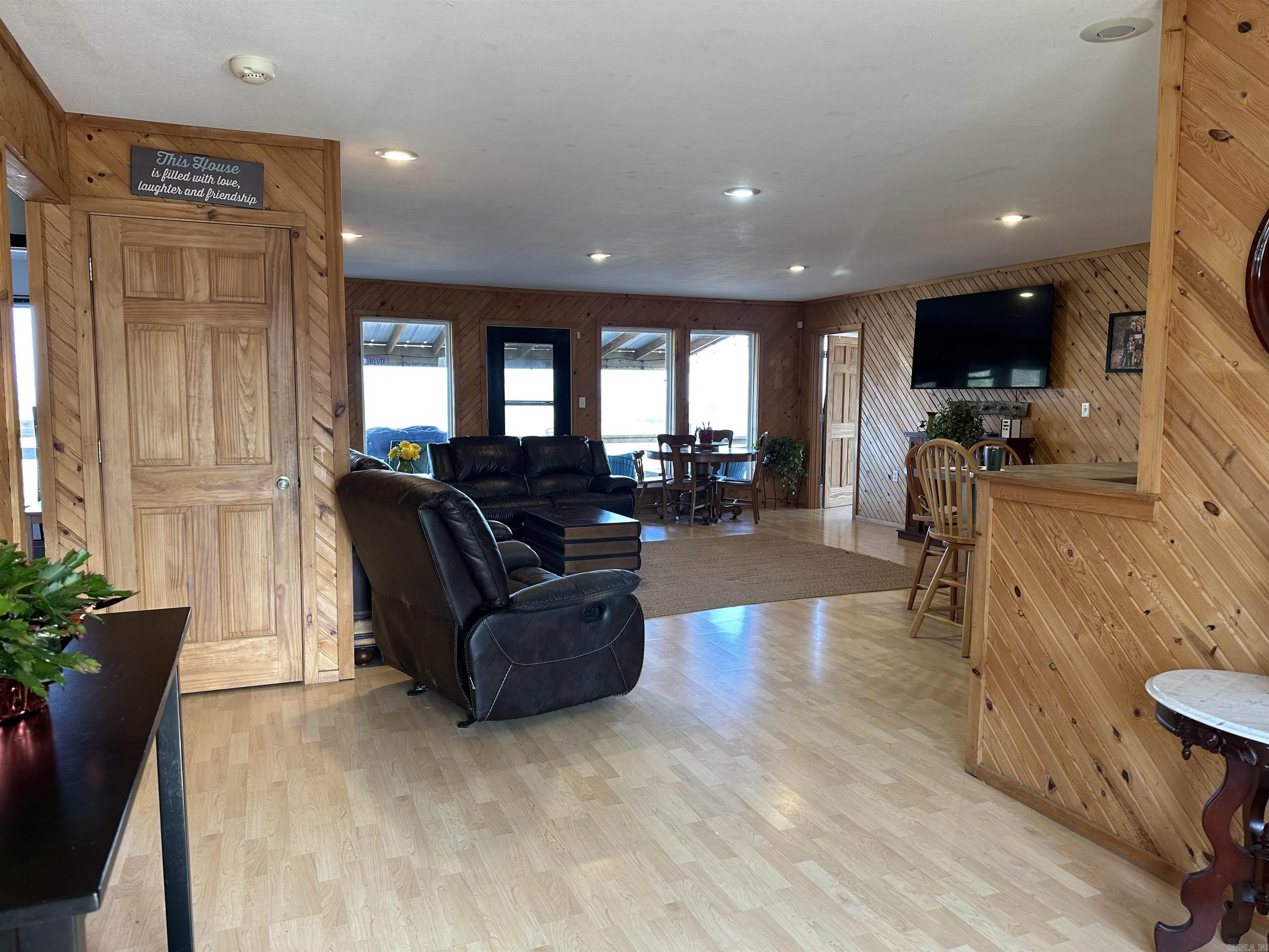 50  Taylor  Quitman, AR