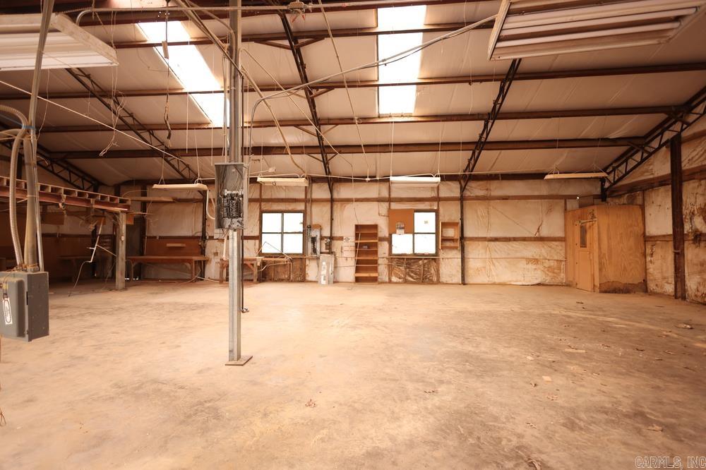 21517  Randolph Road  Hensley, AR