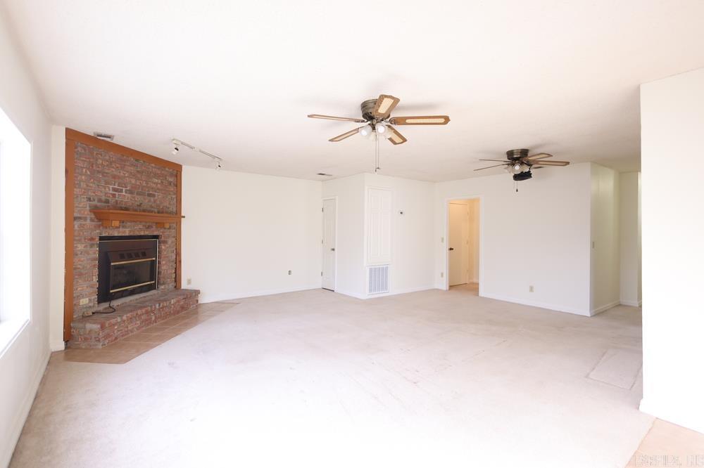 21517  Randolph Road  Hensley, AR