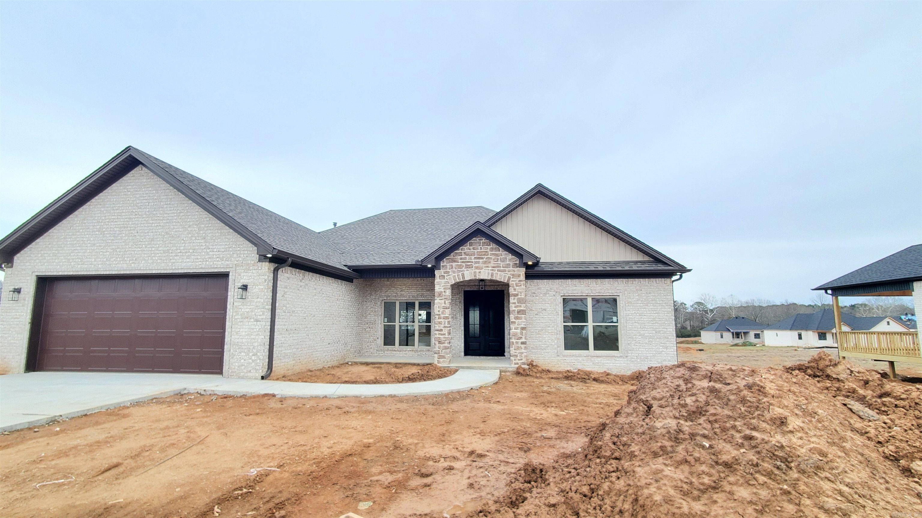 28  Calvados  Cabot, AR