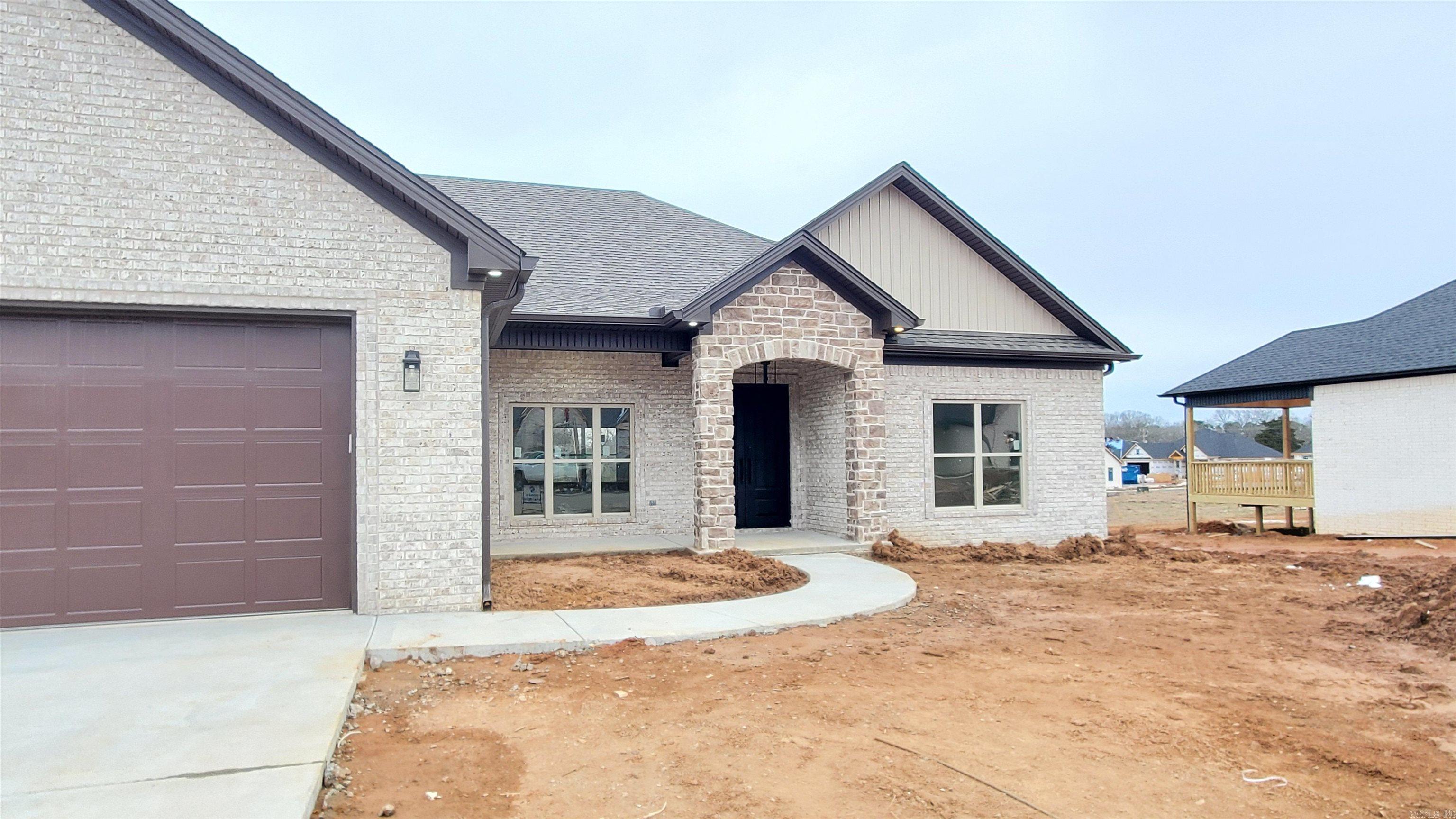28  Calvados  Cabot, AR